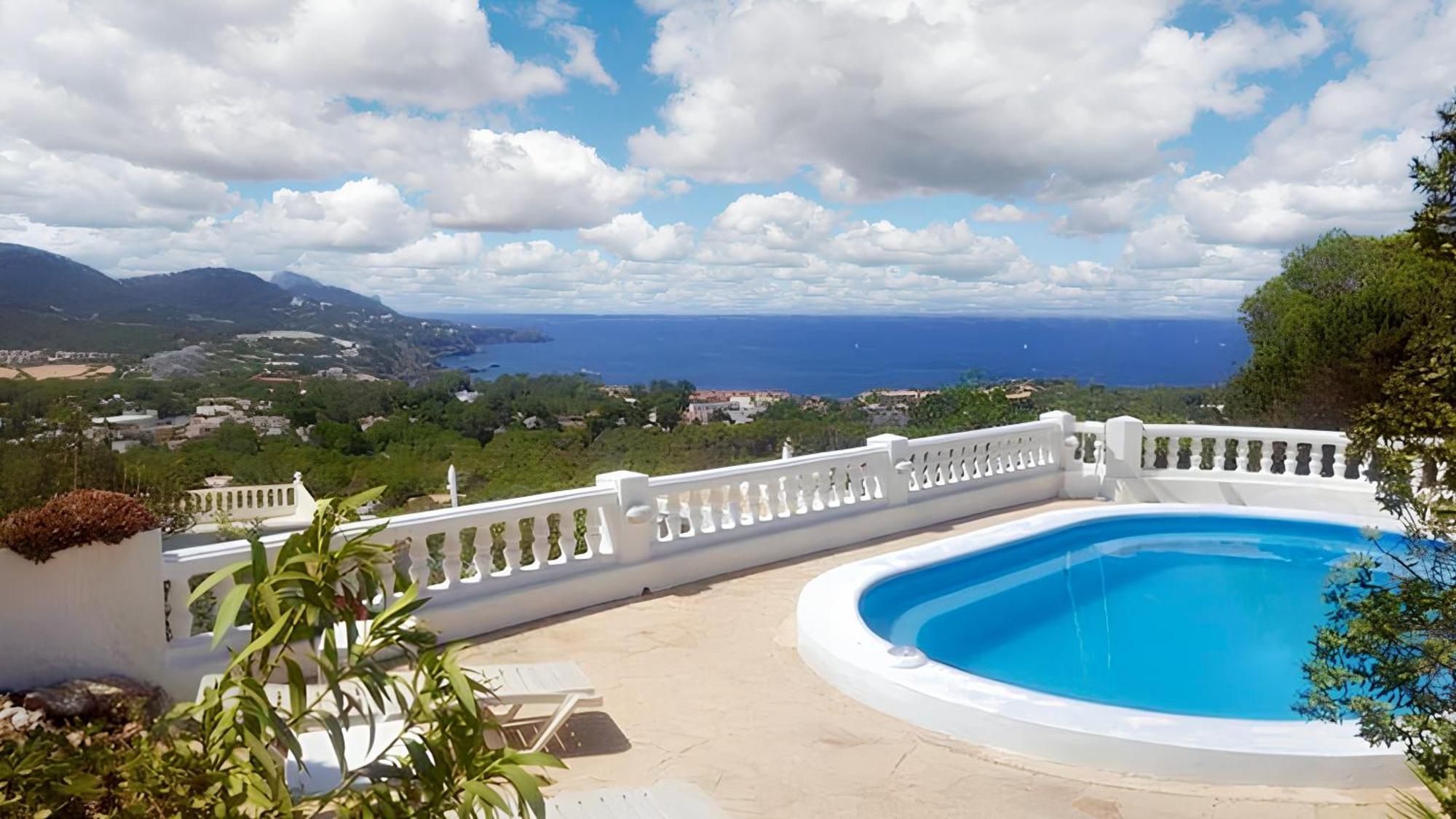 Pousada Sophisticated Villa: Private Pool Retreat In Sant Josep