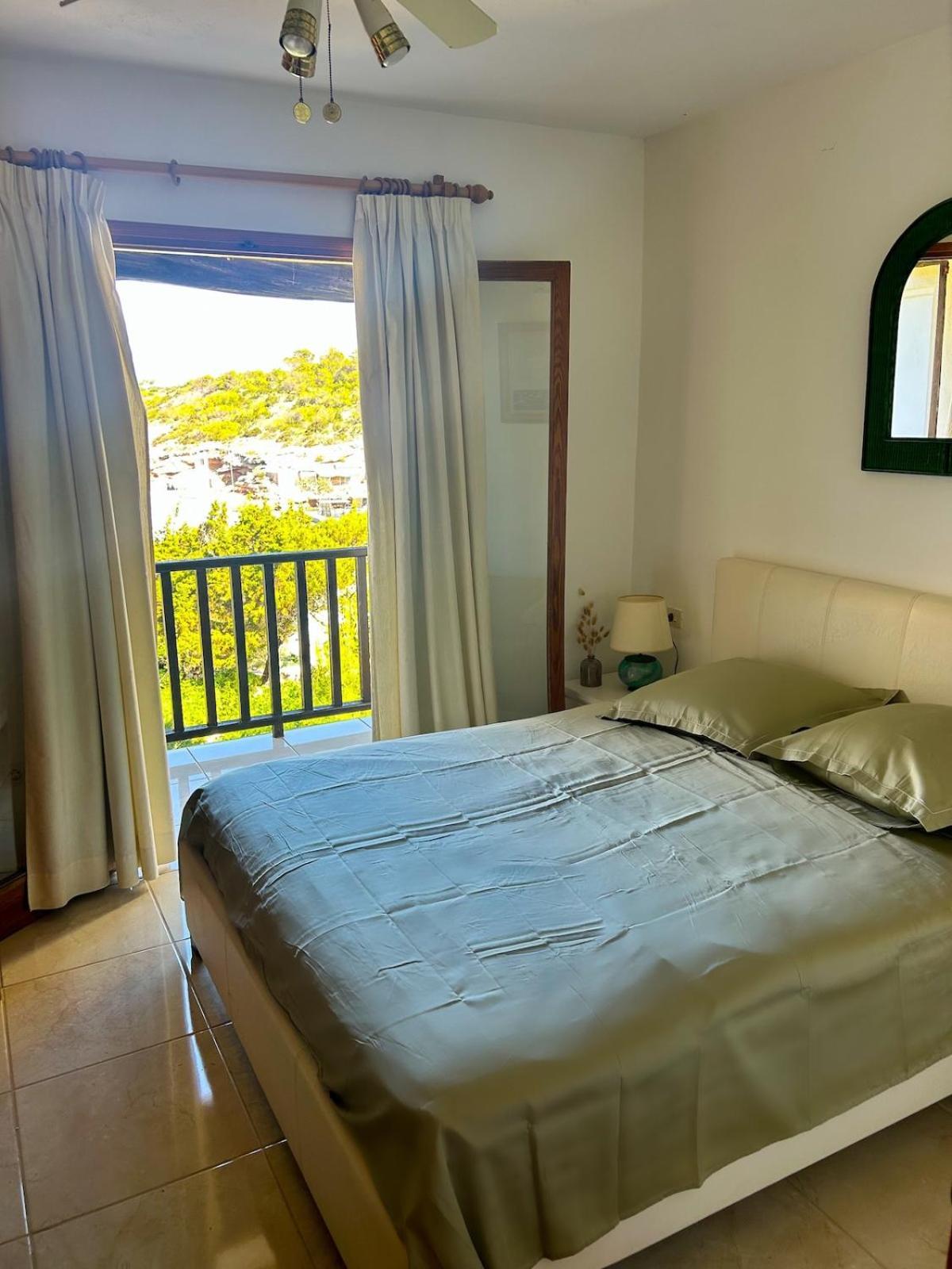 Casa de férias A 2 Min De La Et Piscine Accessible Cala Tarida (Ibiza)