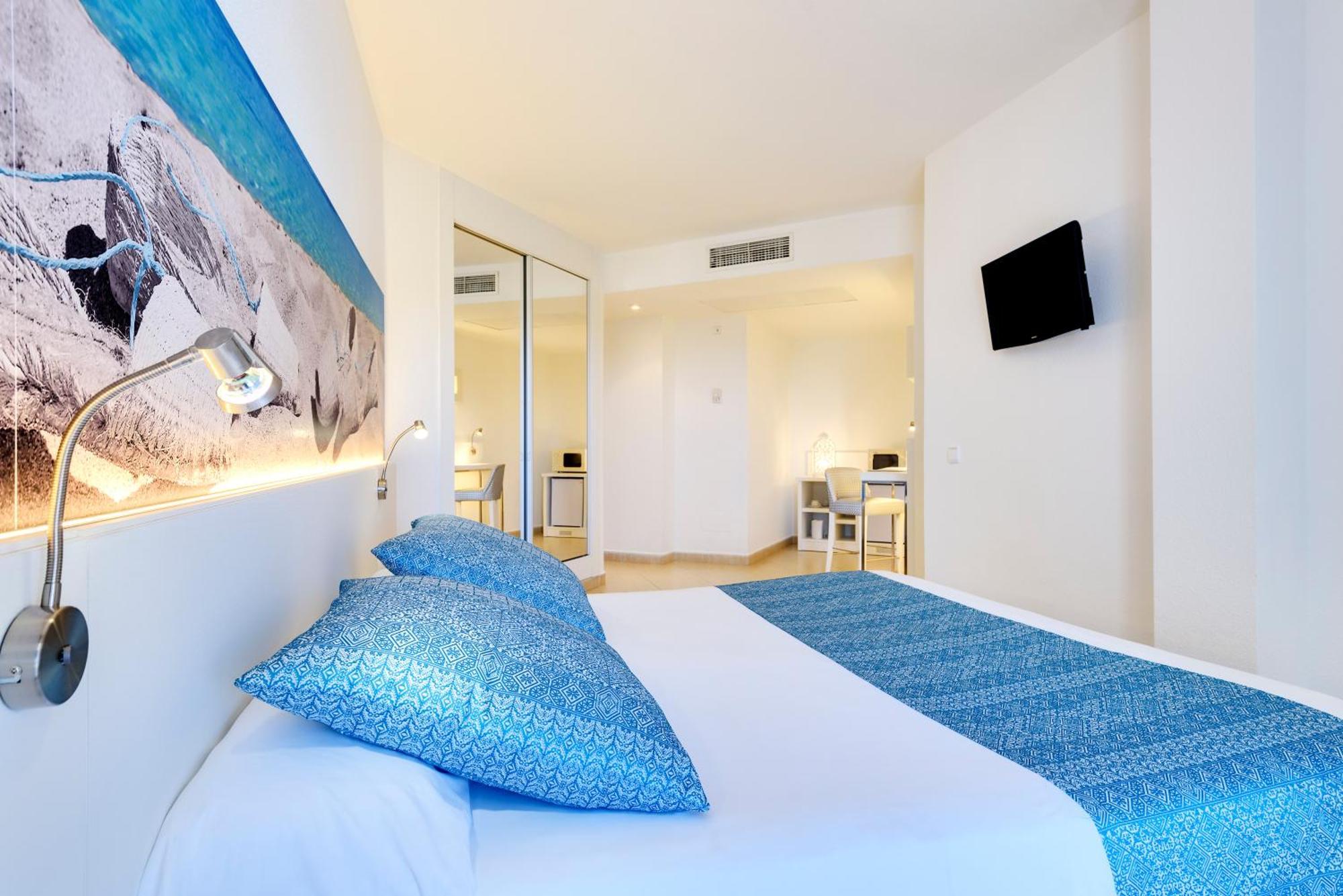 Tropic Garden Aparthotel 4*