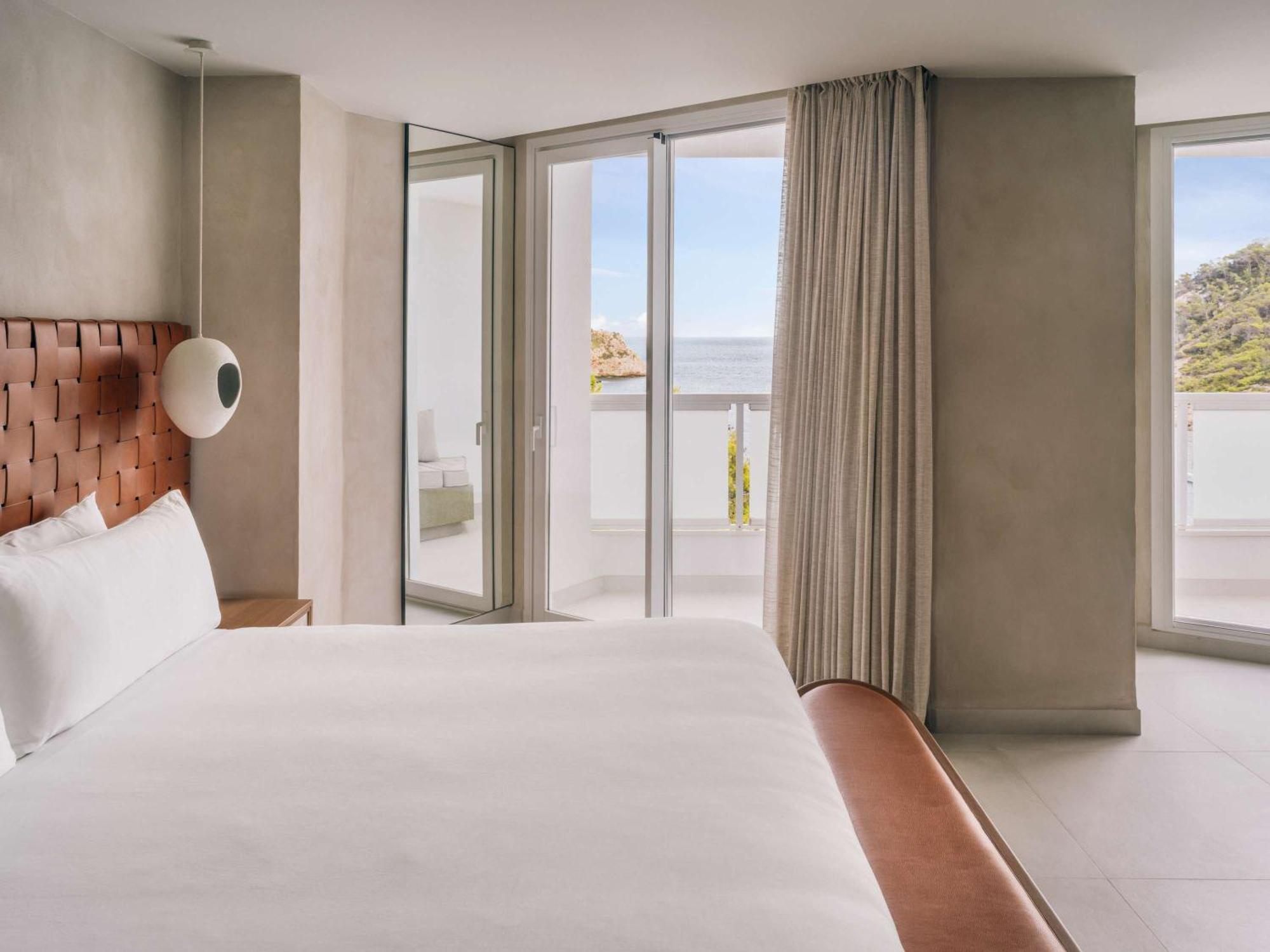 Mondrian Ibiza Hotel Cala Llonga (Ibiza)