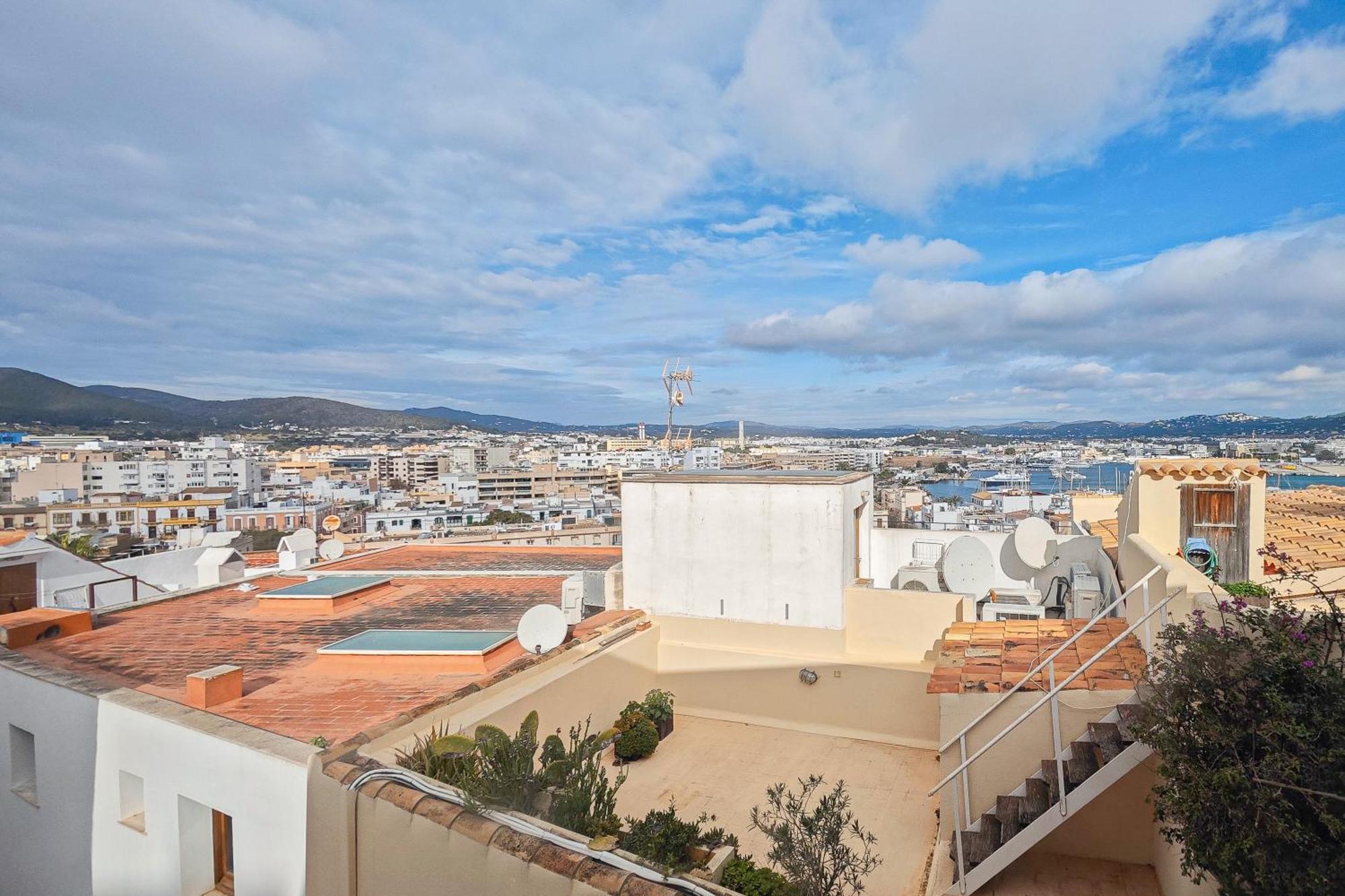 Navila Pasillo Superior Apartment Ibiza Town