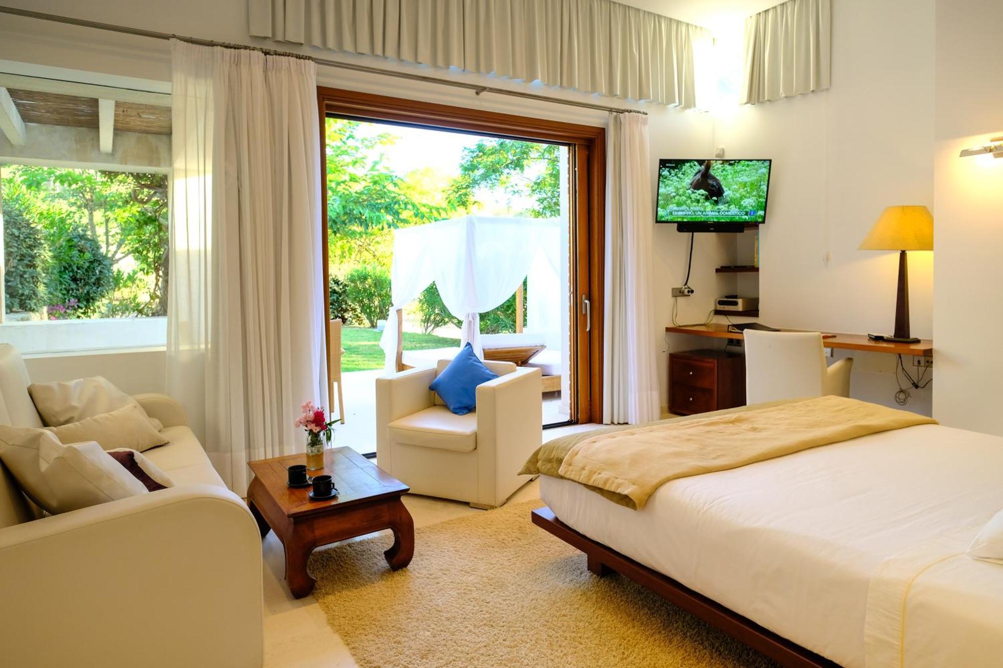 Lluc Boutique & Luxury Farm stay San Rafael De Sa Creu