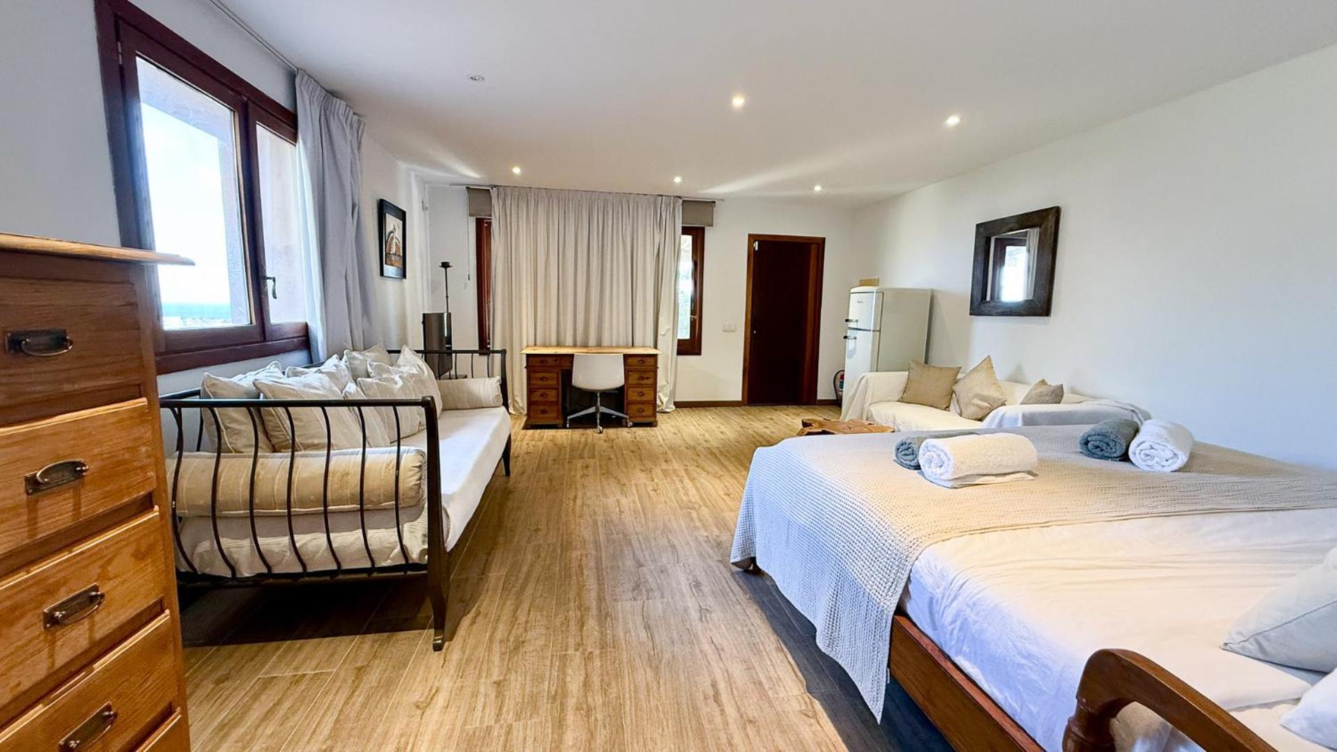 Calyssa Luxury Near Center Villa