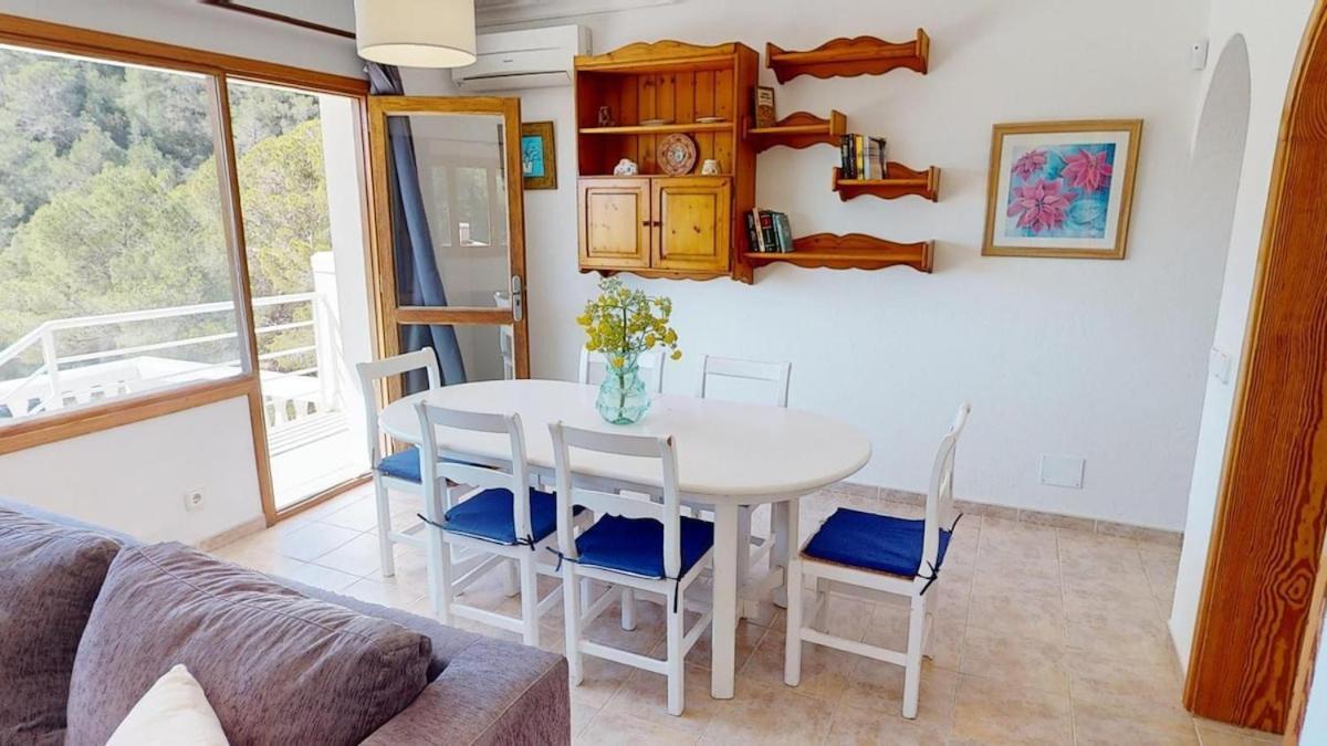 Damia Ibiza * Sant Josep de sa Talaia