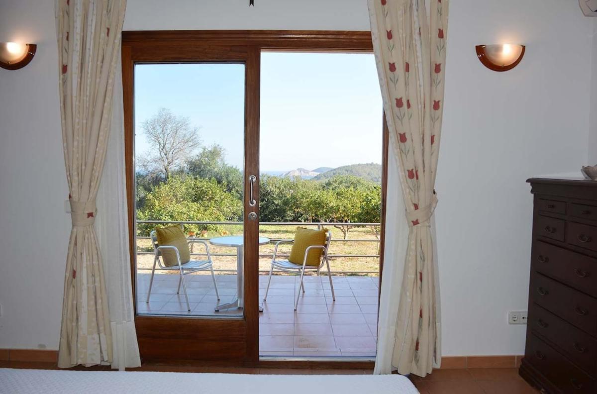 Villa Charming Traditional Sea View