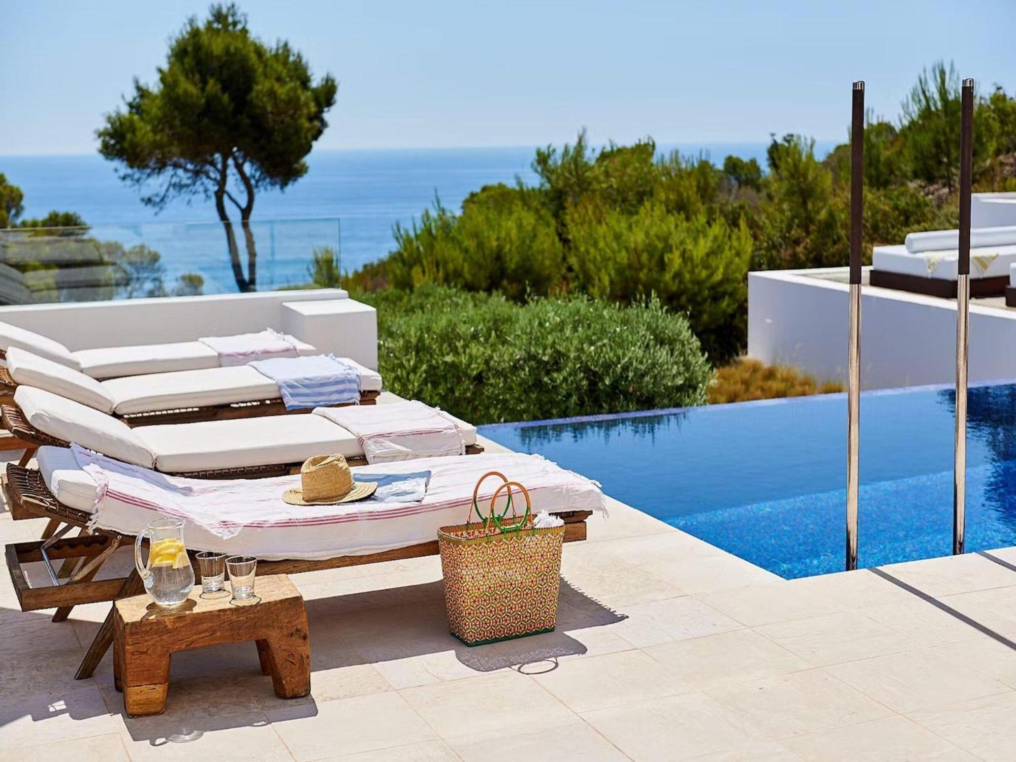 Villa Magnificent In Luxurious Retreat *
