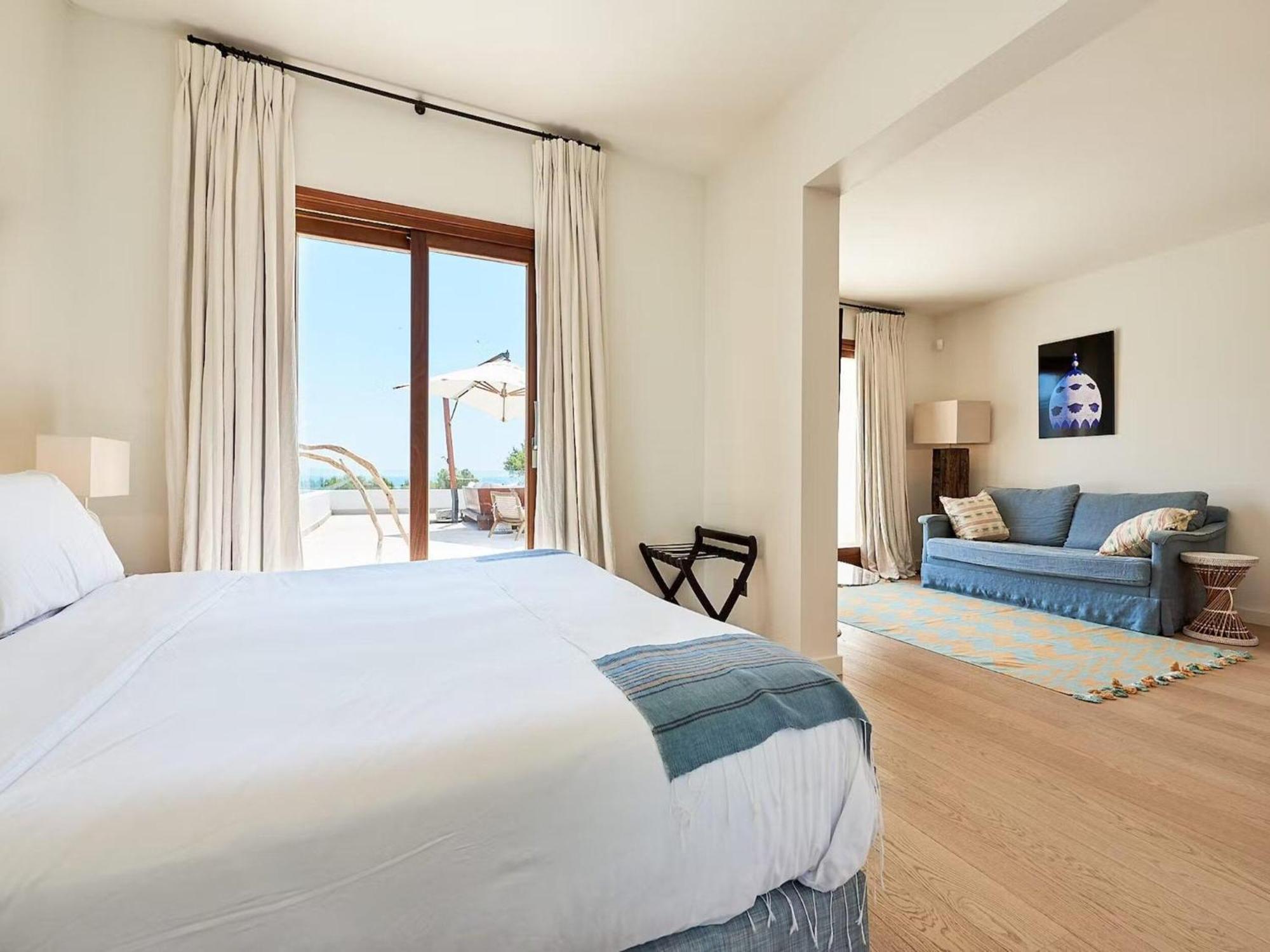 Villa Magnificent In Luxurious Retreat
