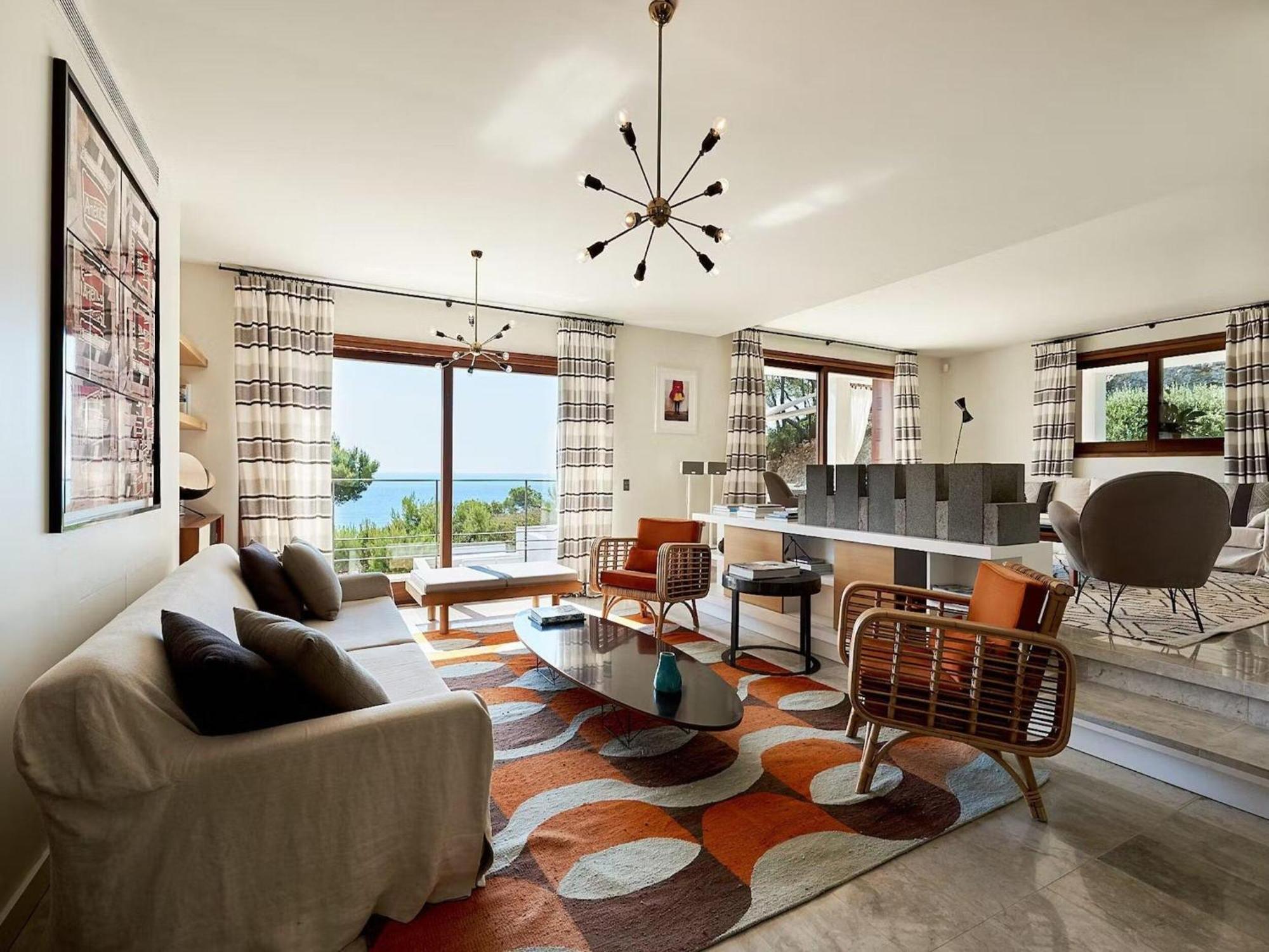 Magnificent In Luxurious Retreat Cala Llonga (Ibiza)