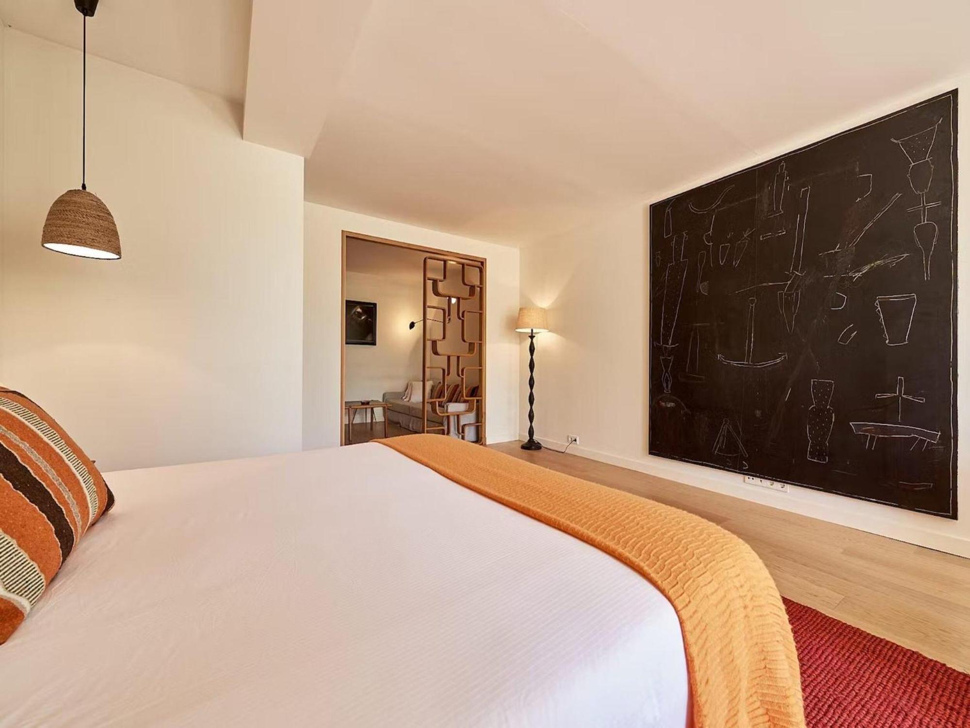Magnificent In Luxurious Retreat Villa Cala Llonga (Ibiza)