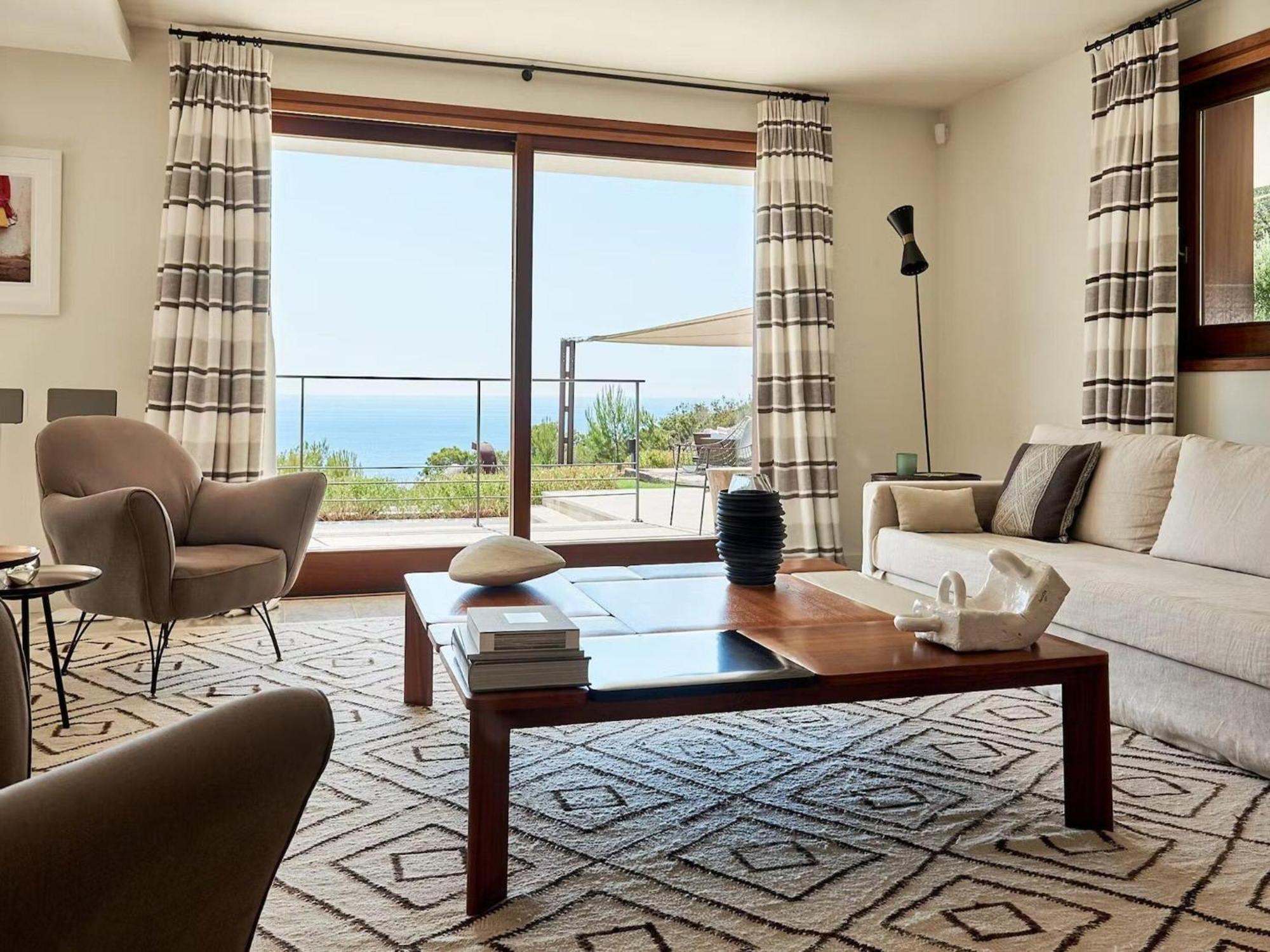 Magnificent In Luxurious Retreat * Cala Llonga (Ibiza)