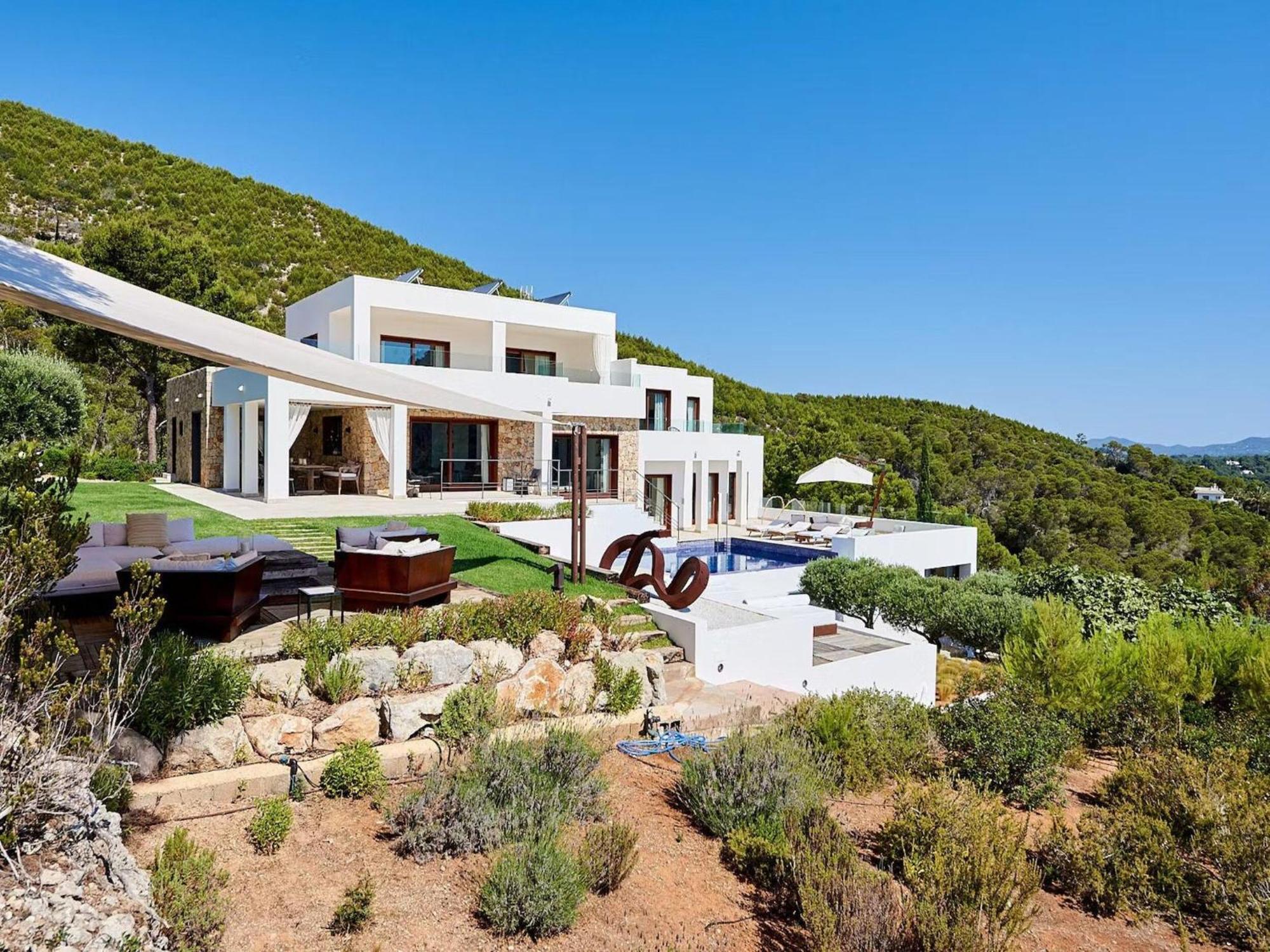 Magnificent In Luxurious Retreat Villa *