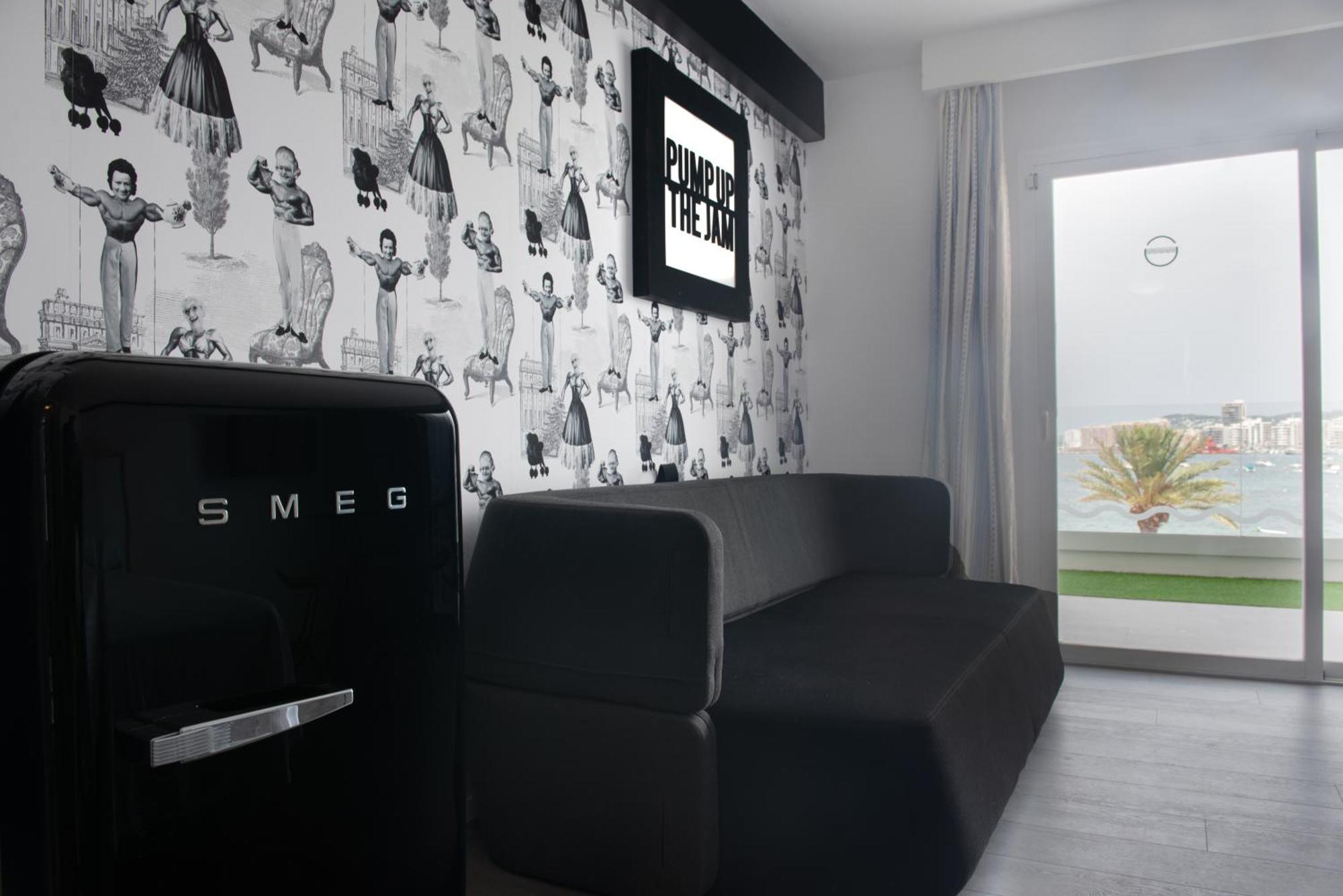 Aparthotel La Kiki 2*