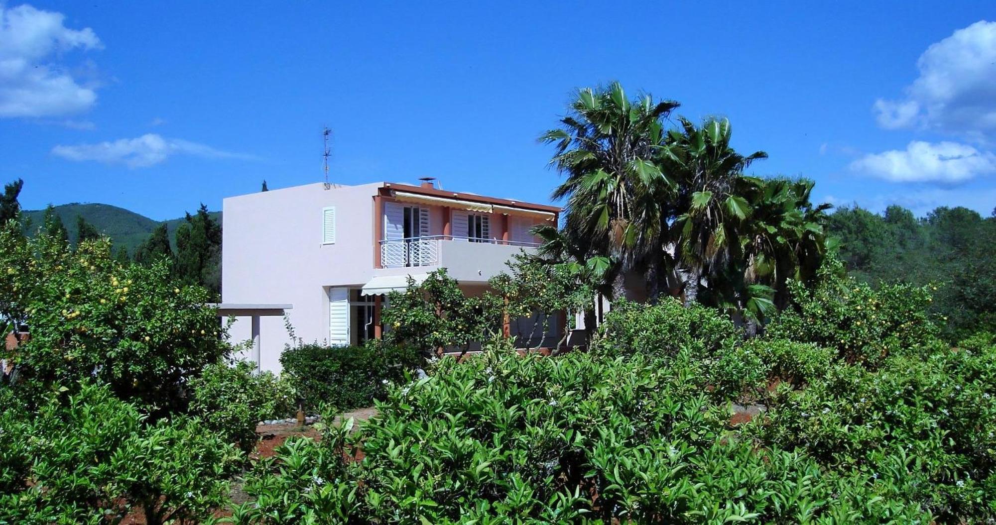 Toni Mit Grossem Grundstueck, Privatpool Holiday home Sant Joan De Labritja