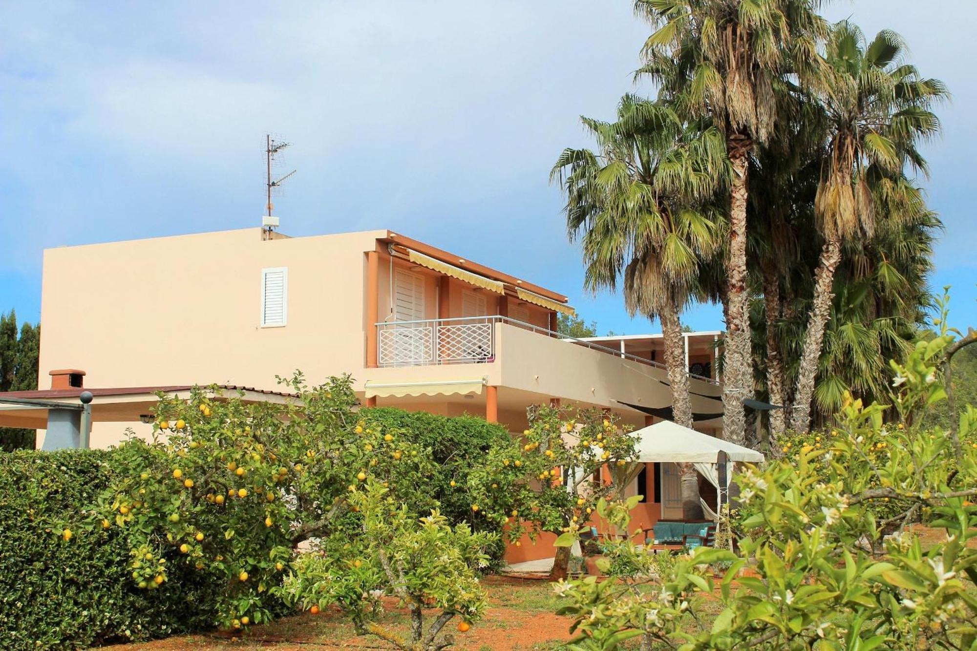 Holiday home Toni Mit Grossem Grundstueck, Privatpool *
