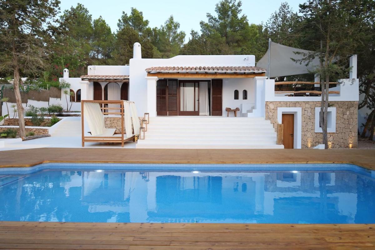 Villa Rafel Is A 5 Minute Walk From The Amazing View Calm Area Renewed 100 Porcien On 2024 Pool Ac *