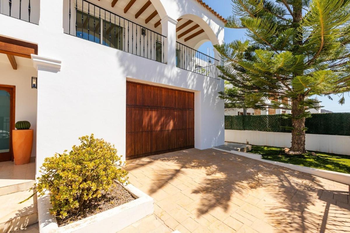 Villa Luna Ibiza Centre 8 Pax