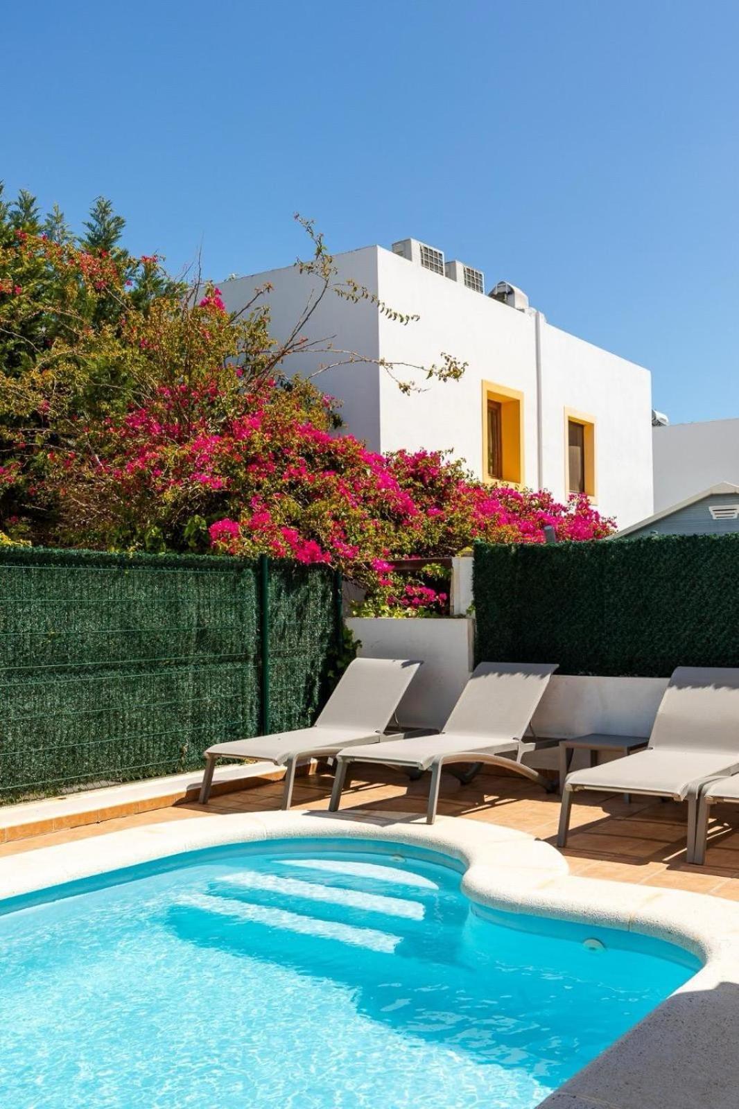 Luna Ibiza Centre 8 Pax Villa *