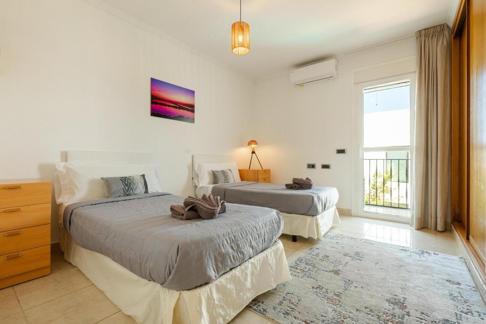 Luna Ibiza Centre 8 Pax Villa