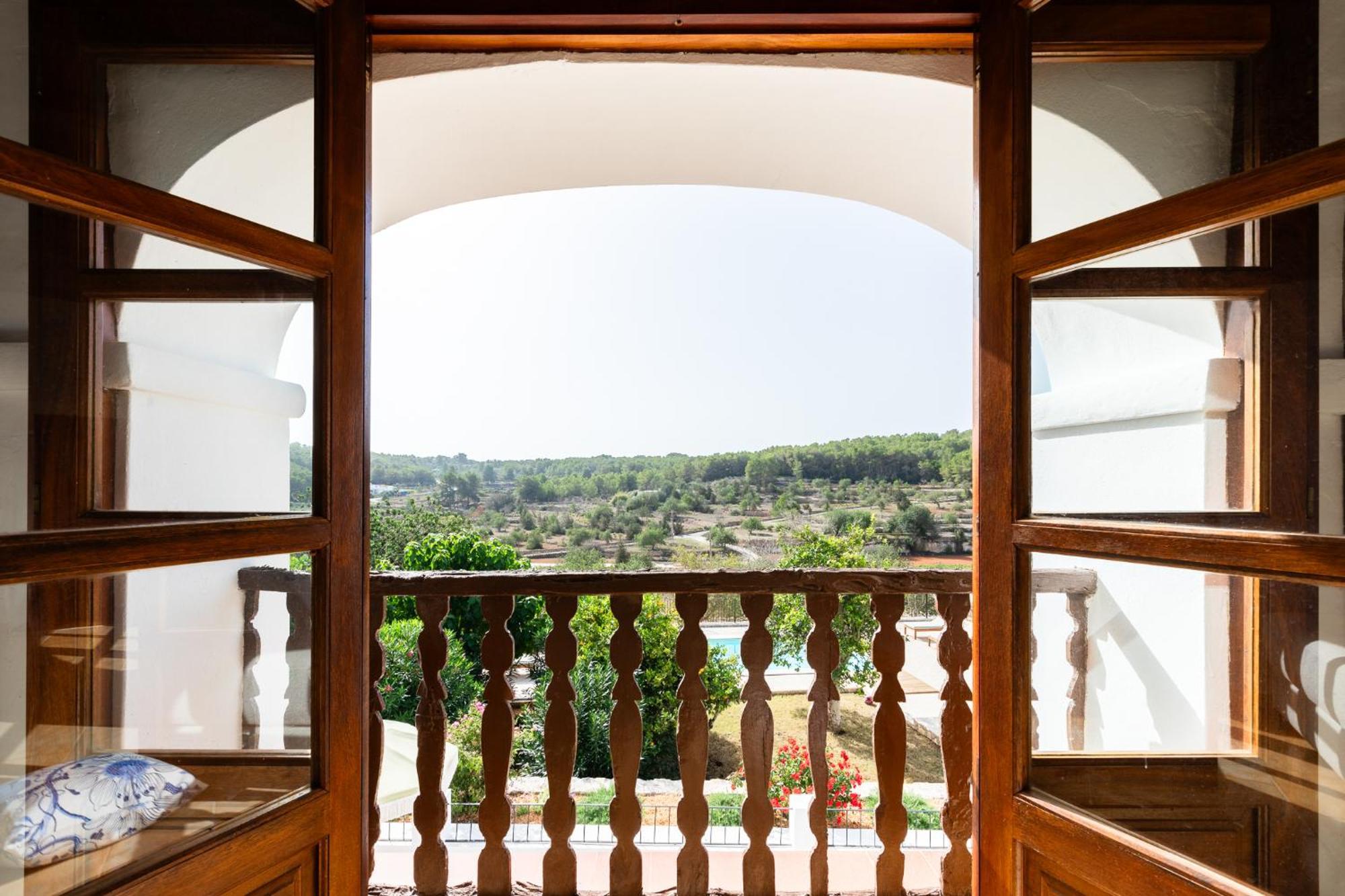 Luxury In San Rafael Ibiza With Large Pool And Views Villa