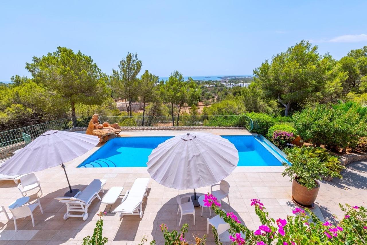 Azumar, Piscina, Jardin Sant Carles de Peralta