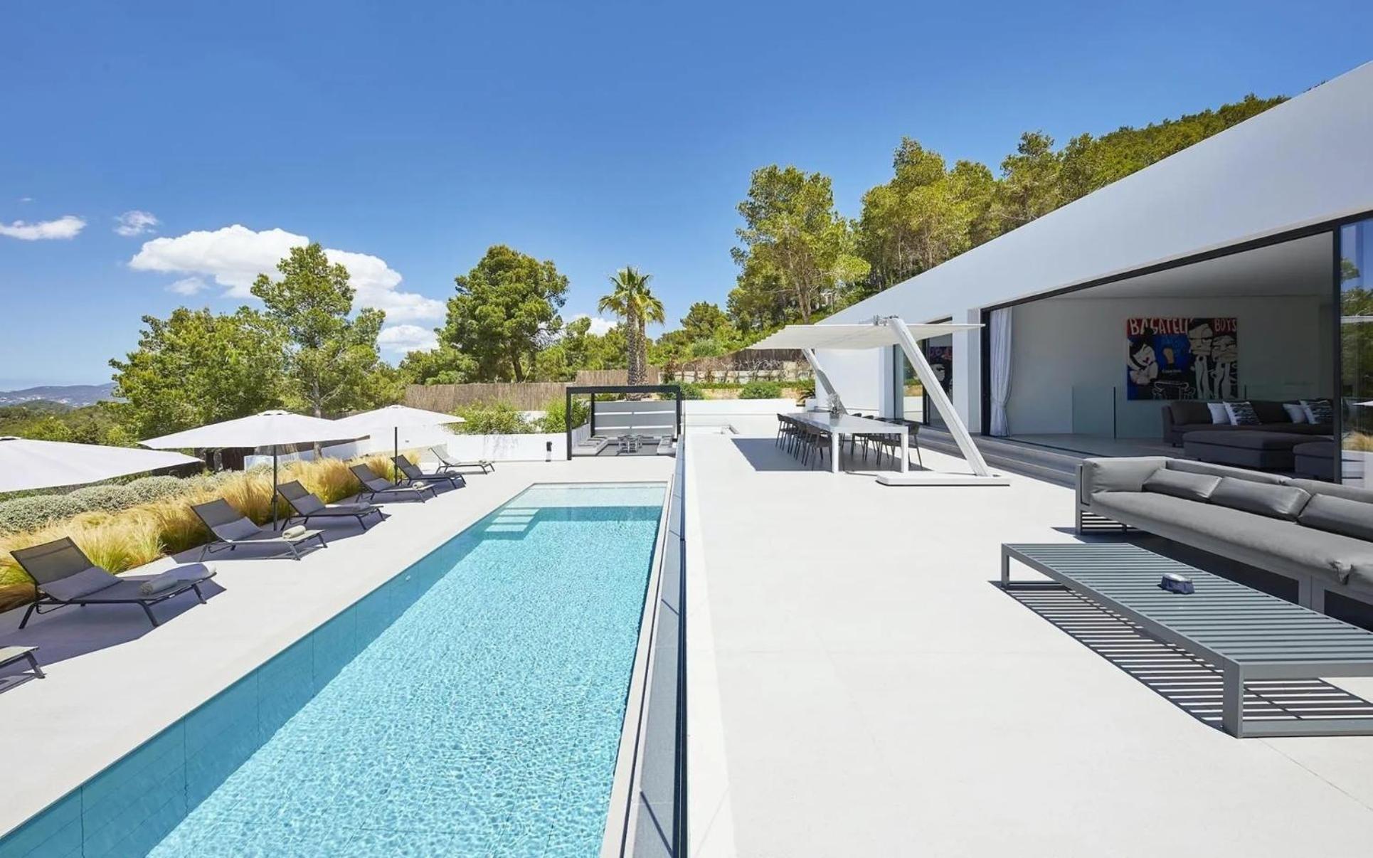 Summer House For Lovely Holidays Santa Eularia des Riu