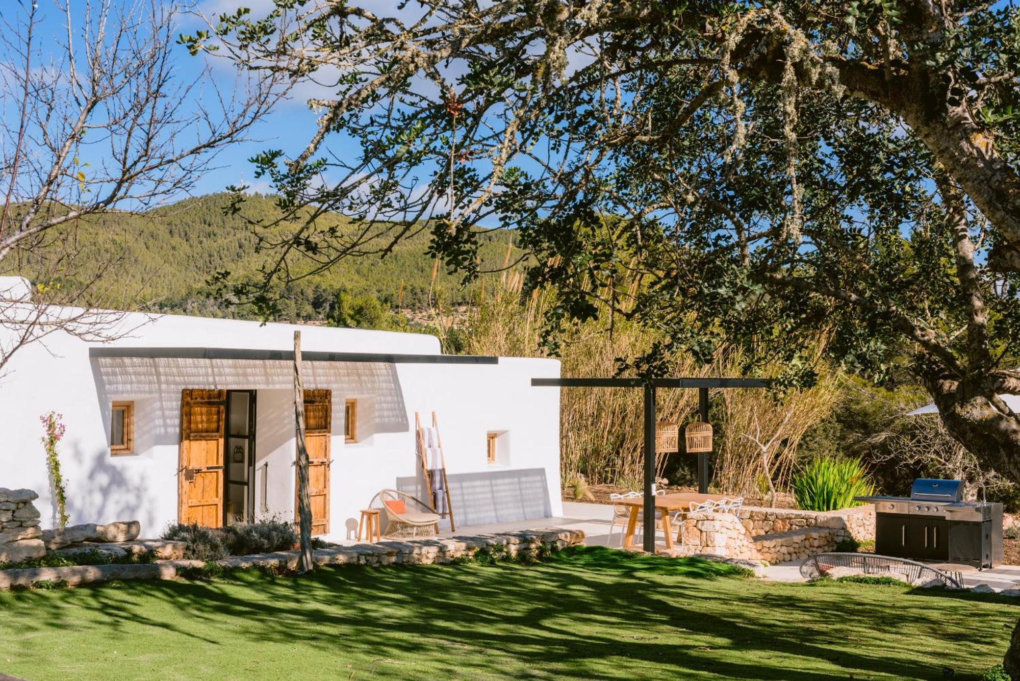 Es Pujolet Renovada 100 Porcien Un Refugio De Paz En El Corazon De Ibiza Piscina Ac Diseno Tranquilidad El Verdadero Ibiza Sant Joan De Labritja
