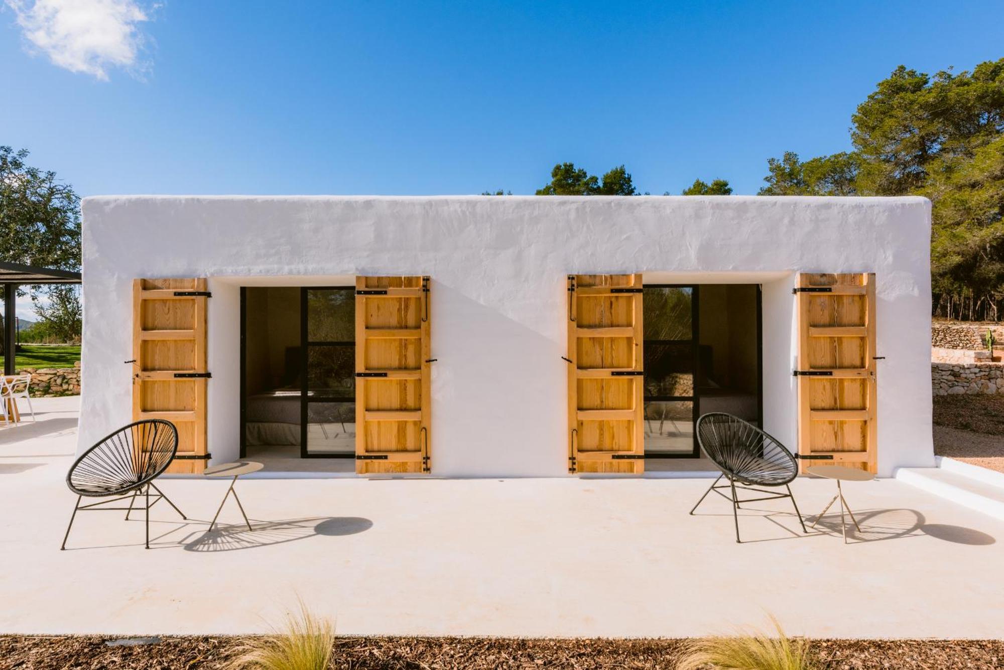 Es Pujolet Renovada 100 Porcien Un Refugio De Paz En El Corazon De Ibiza Piscina Ac Diseno Tranquilidad El Verdadero Ibiza Villa