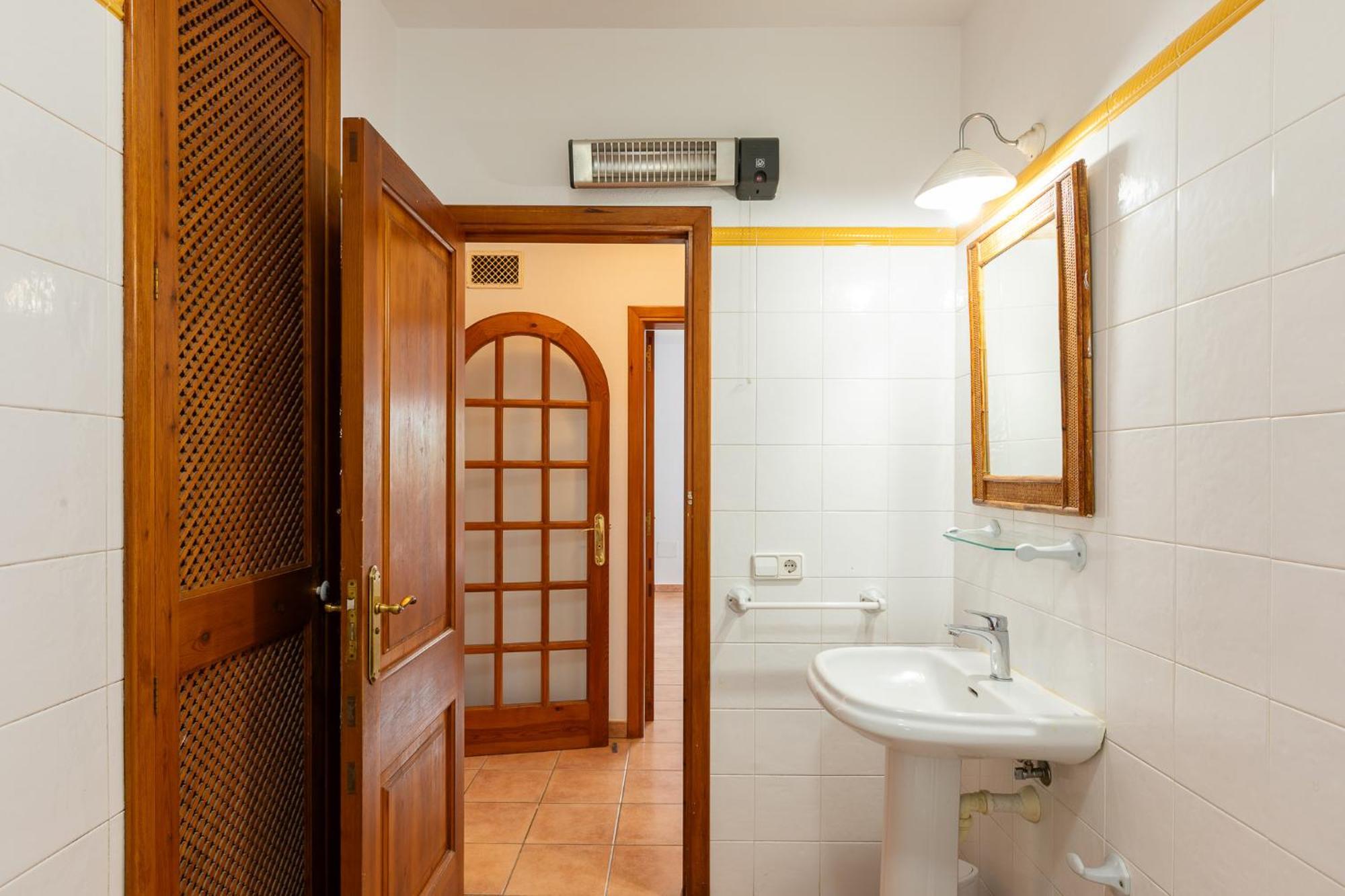 New! Bassetes Villa