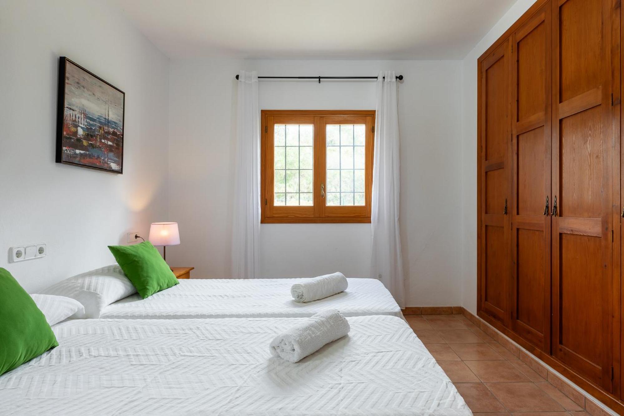 New! Bassetes Villa