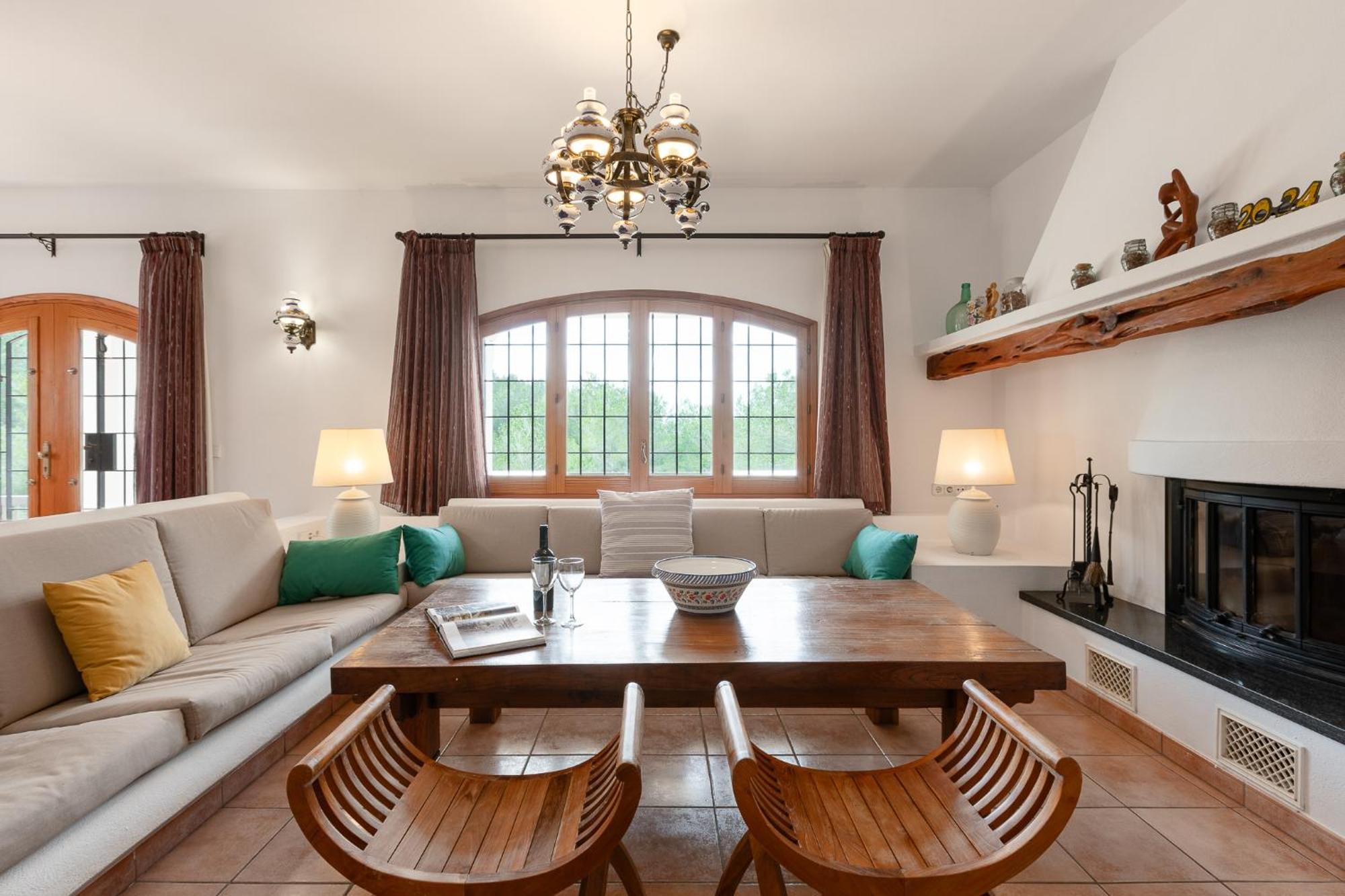 New! Bassetes Villa