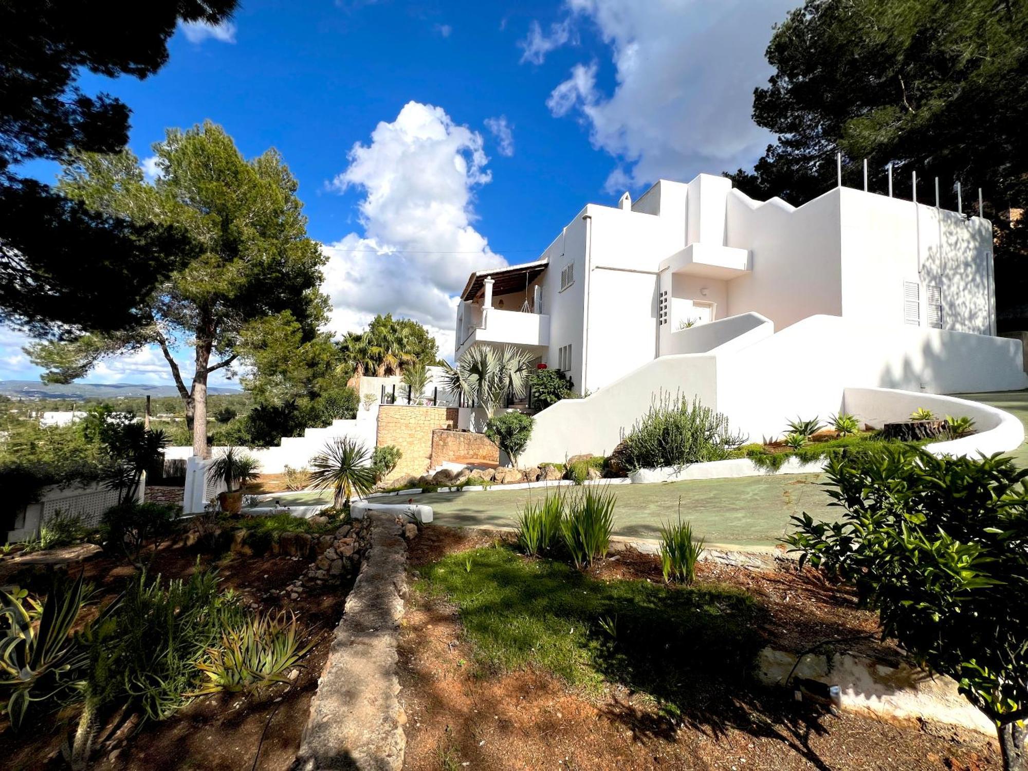 Sunset Bay Villa *