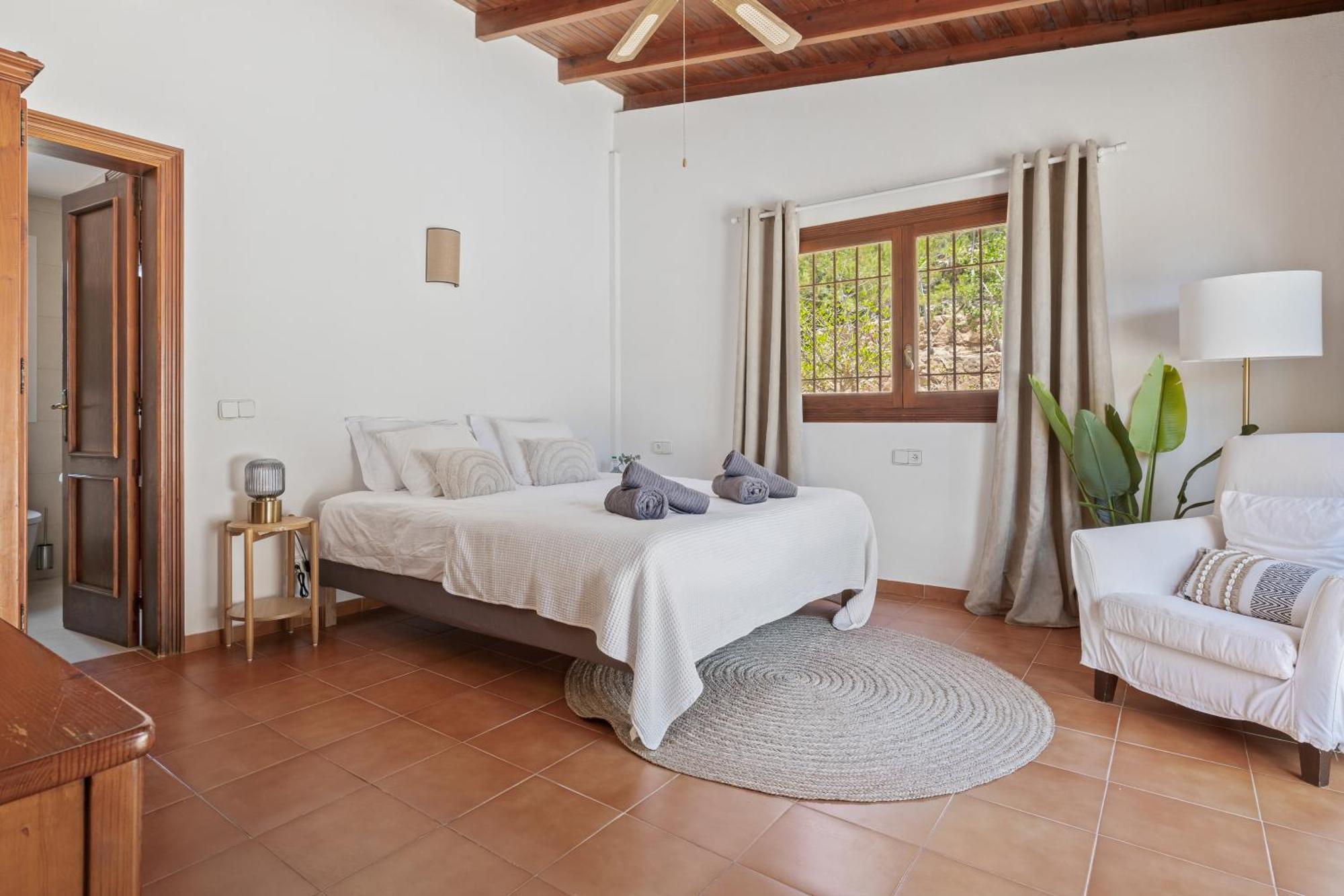 Casa Four Charming Ibiza With Sea View! Ferienhaus *