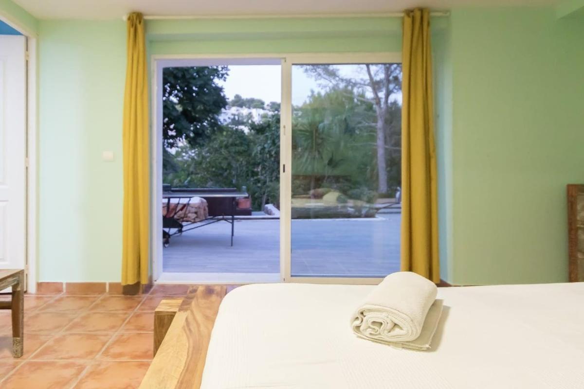 Villa Classic For 12- Pool, Bbq, Big Exterior Area