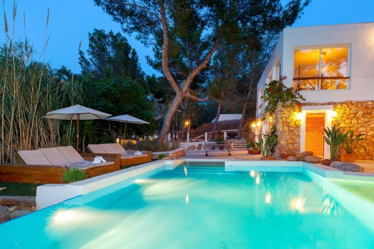 Classic For 12- Pool, Bbq, Big Exterior Area * BALEARIC ISLANDS