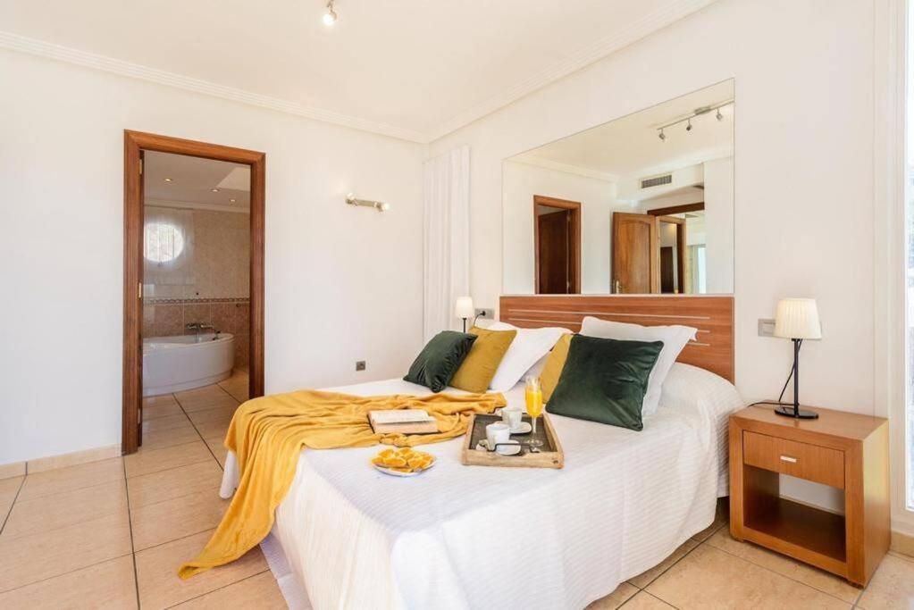 Villa By Ibiza With Pool, Sea Views Bbq Sant Josep de sa Talaia