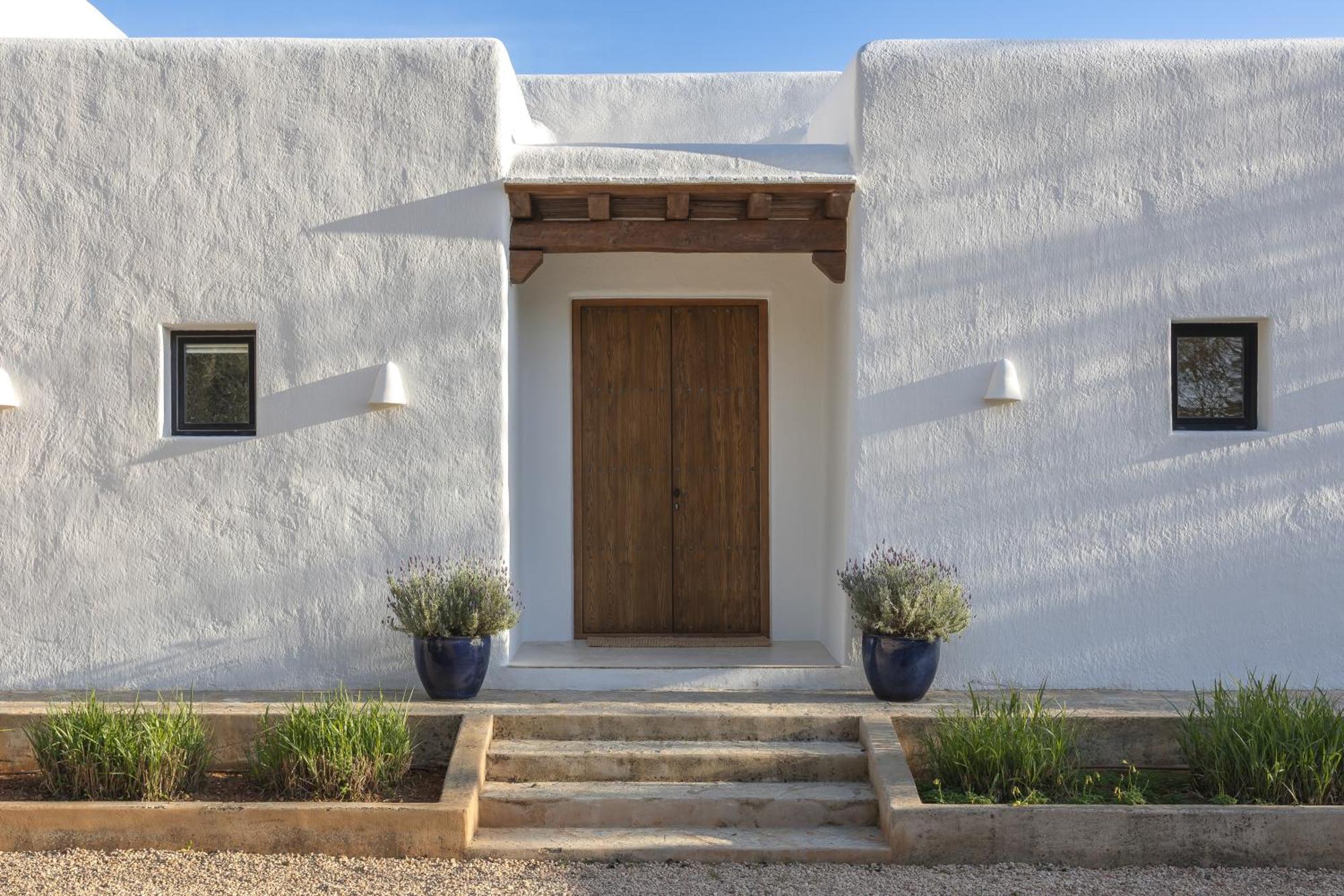 Elegant Blakstad In Ibizas Heart I 4 Bedrooms Private Pool Fenced Villa