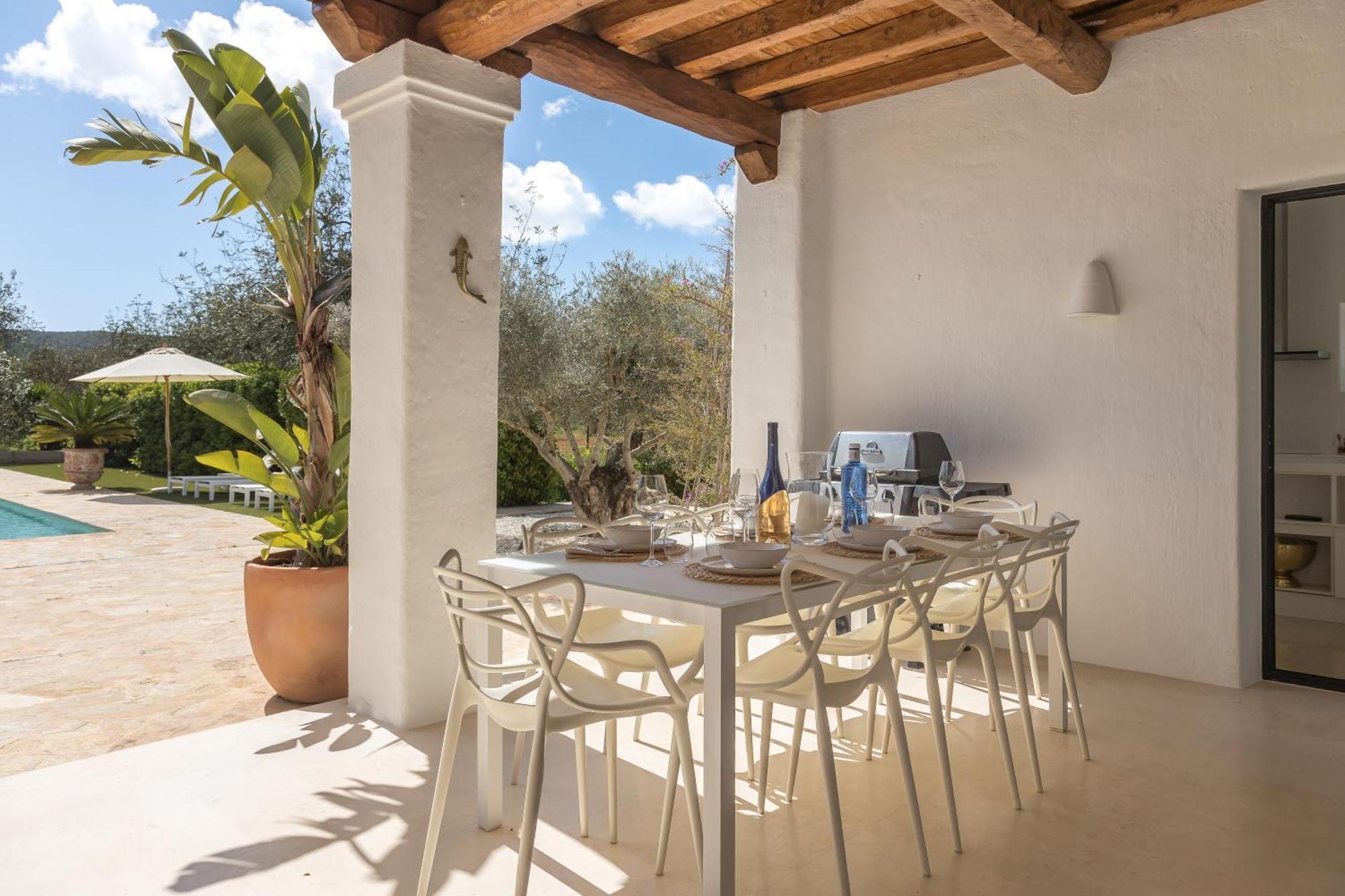 Villa Elegant Blakstad In Ibizas Heart I 4 Bedrooms Private Pool Fenced San Rafael De Sa Creu