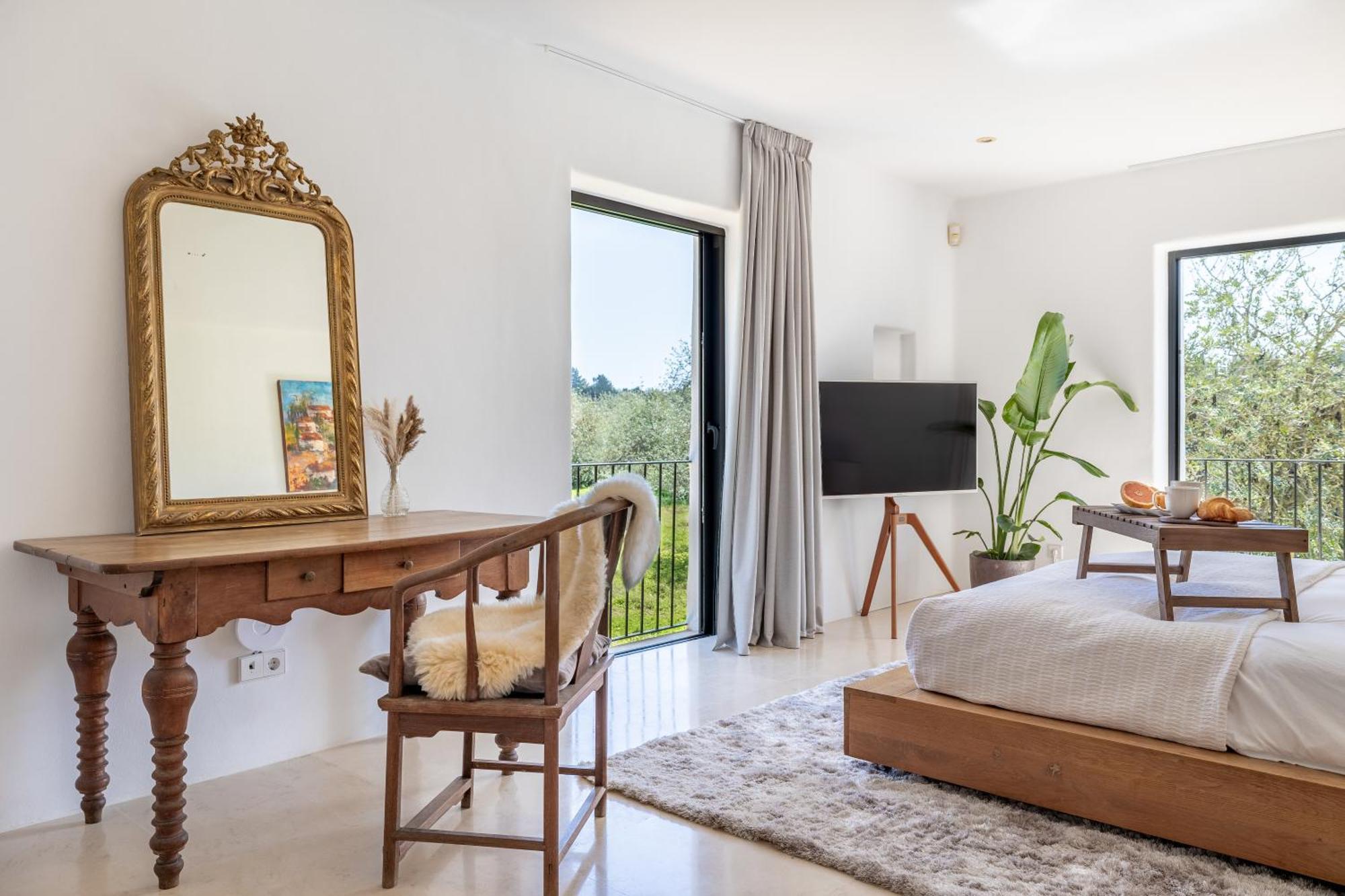 Villa Elegant Blakstad In Ibizas Heart I 4 Bedrooms Private Pool Fenced