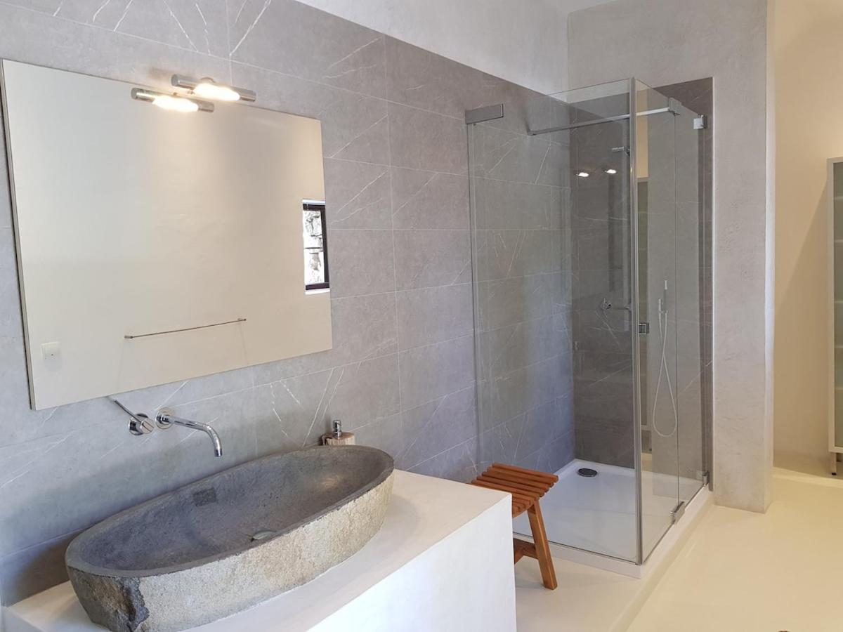 Villa Designed Comfort Hilltop Licence Et0447e *