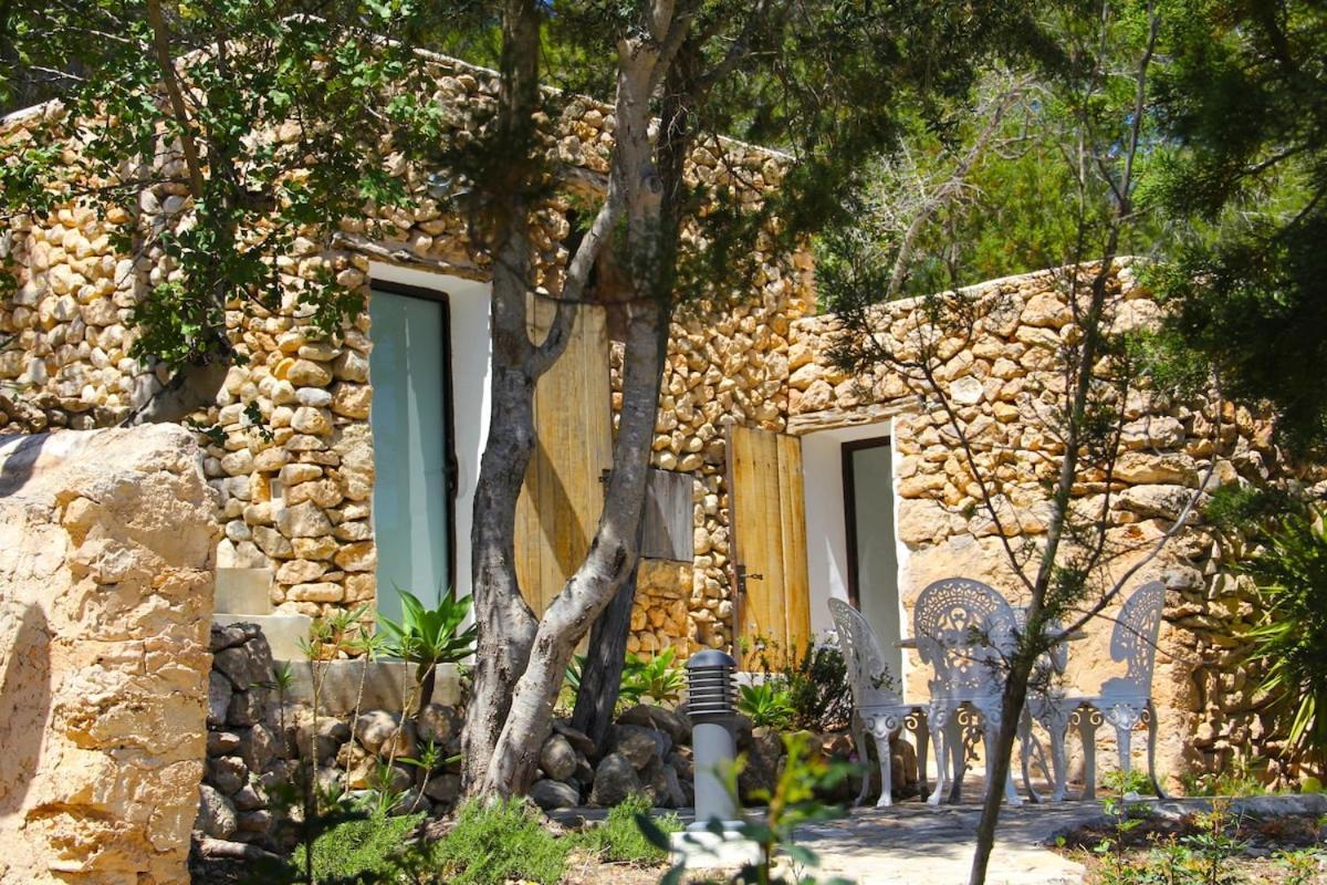 Designed Comfort Hilltop Licence Et0447e Villa