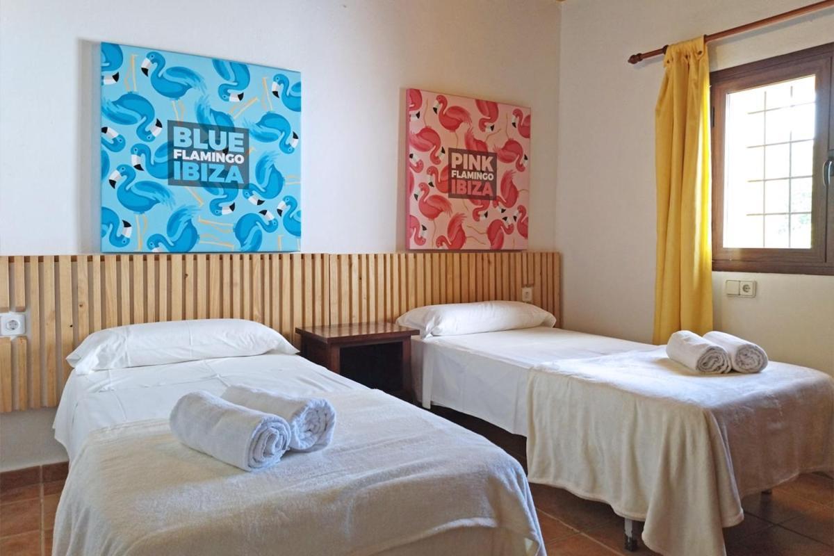 Colonial Wifi, Private Swimmingpool, Aircon *