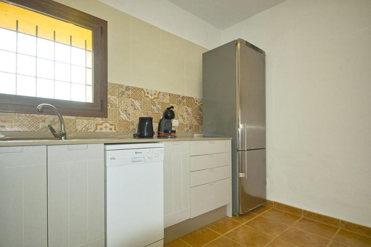 Colonial Wifi, Private Swimmingpool, Aircon Villa *