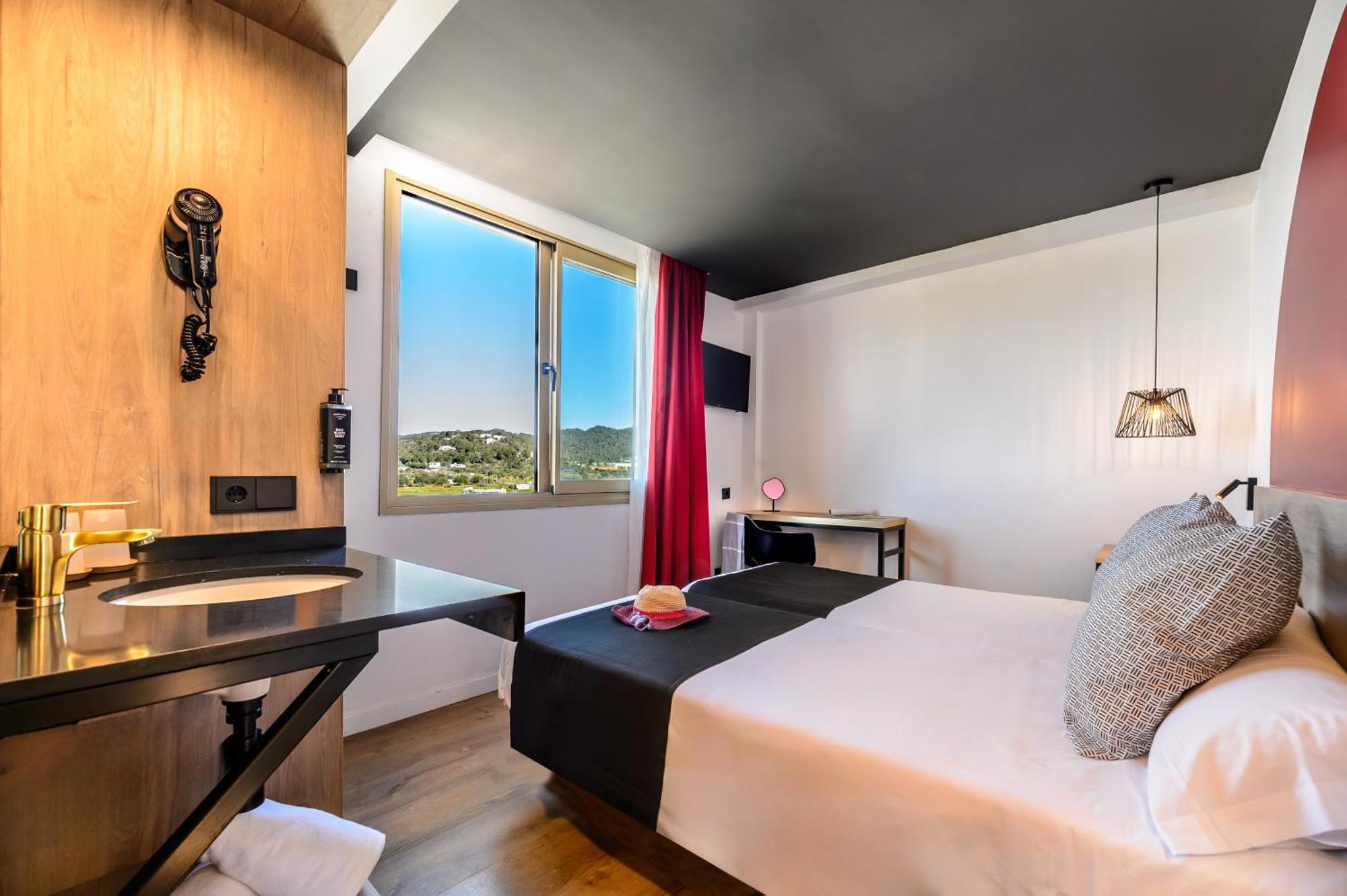 Vibra District - Adults Only Hotel 4*