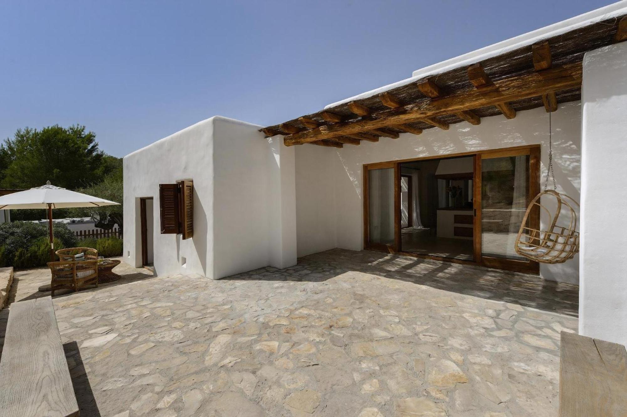 Villa Blakstad: Tranquil Ibiza Retreat Near San Rafael Santa Gertrudis (Ibiza)