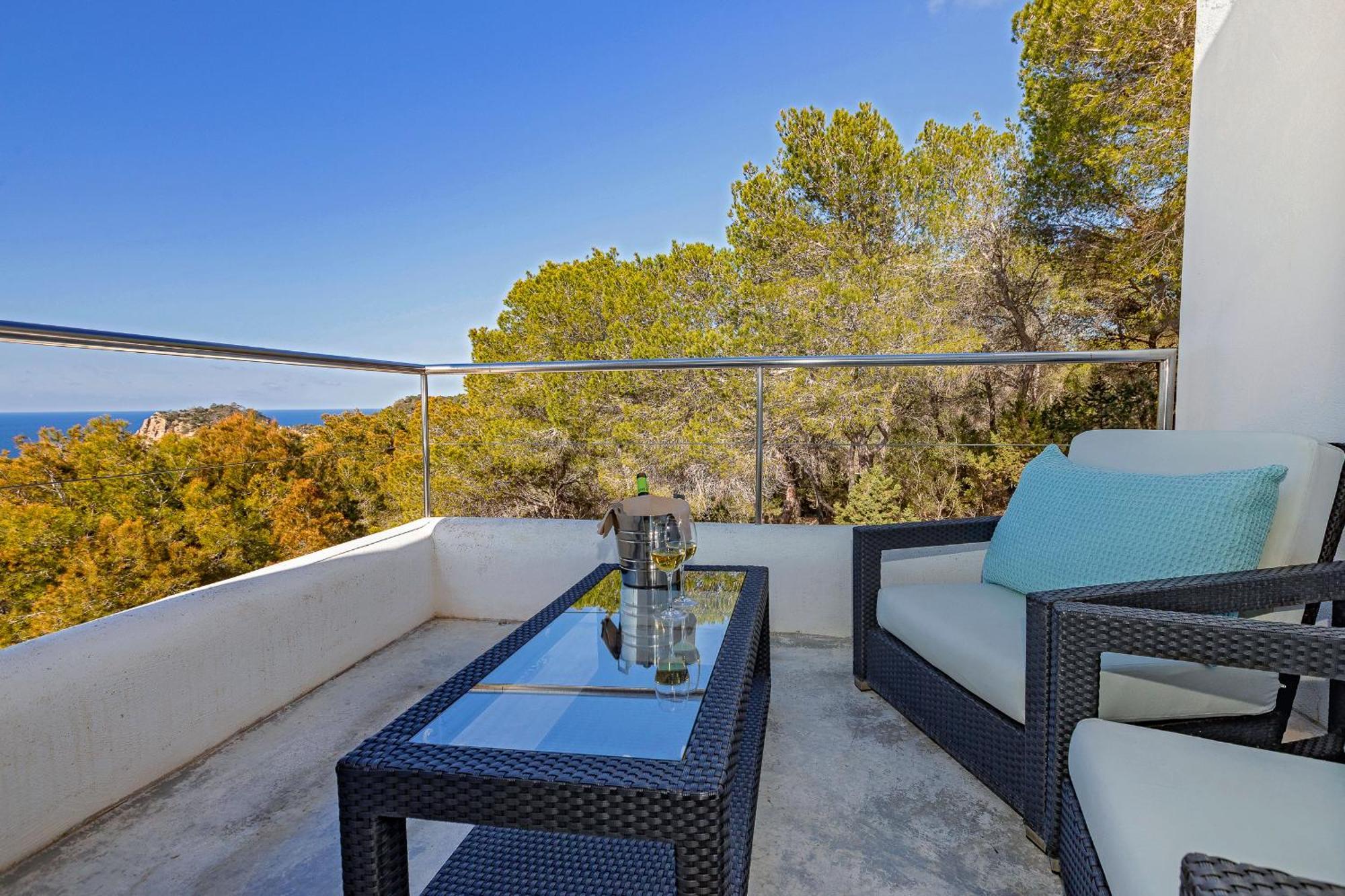 In Cala Salada Sleeps 14 San Antonio (Ibiza)