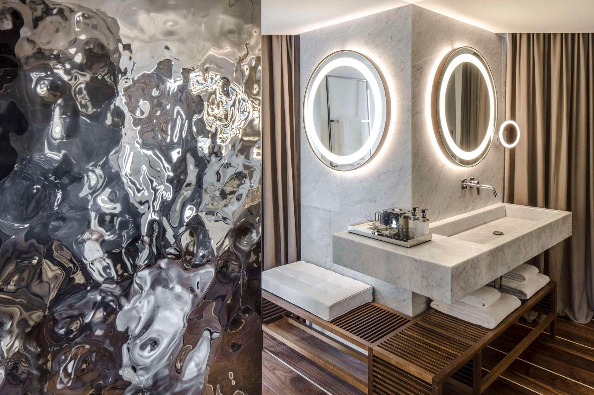 Nh Collection Hotel 5*