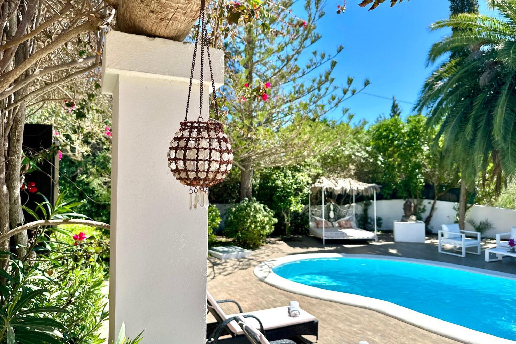 Villa Stylish Ibiza Near Beaches Private Pool & Lush Garden *