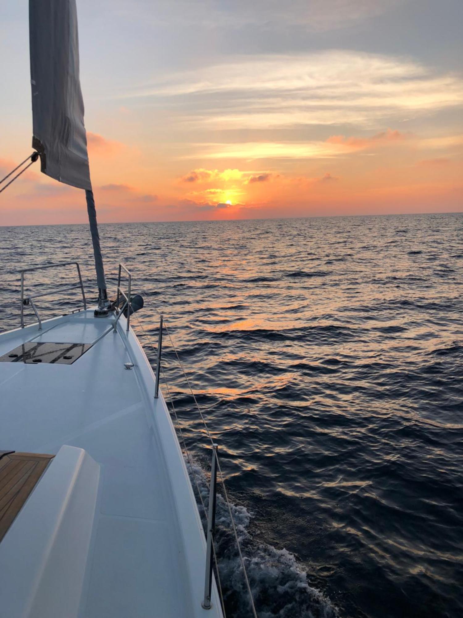 Velero Ariel San José