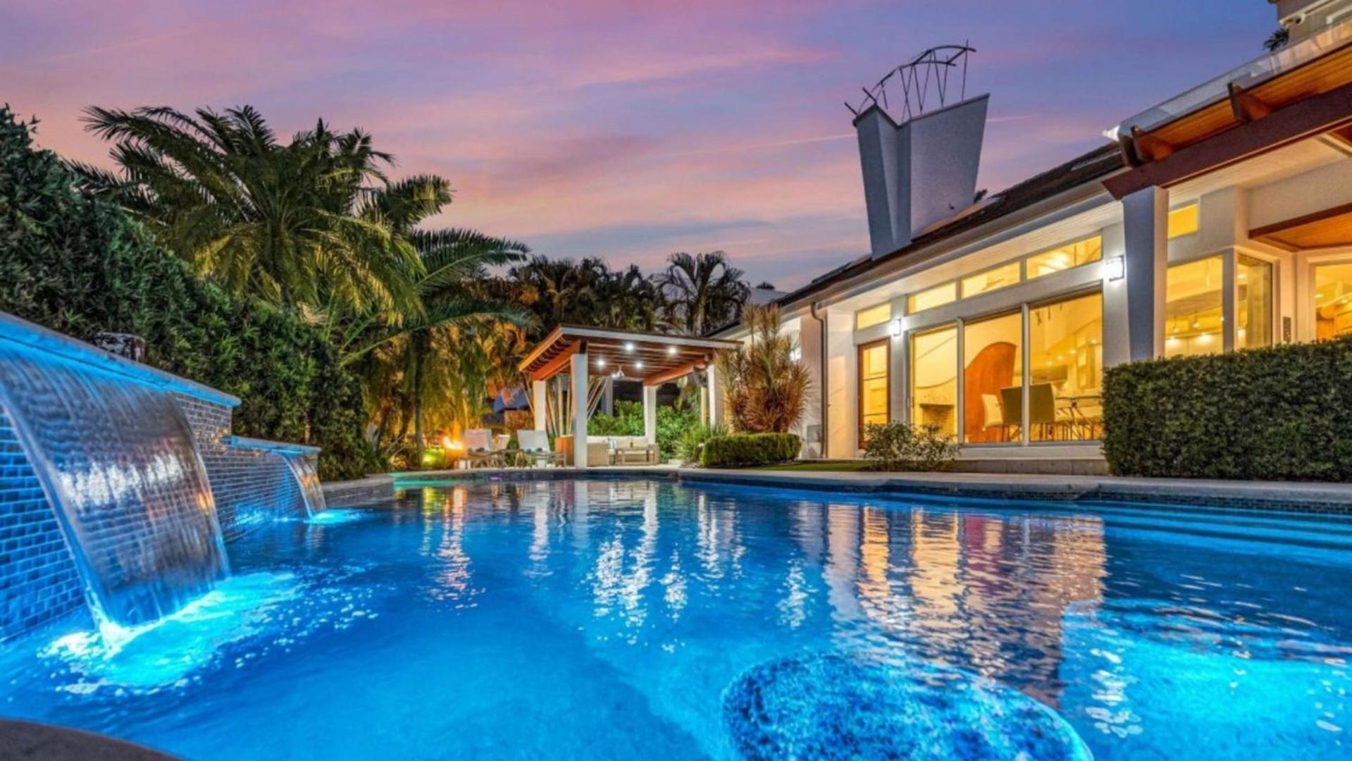 Villa Saserra Premiumvillasib *