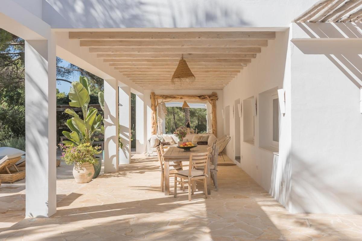 Beautiful 3 Minutes Near Cala Jondal * BALEARIC ISLANDS